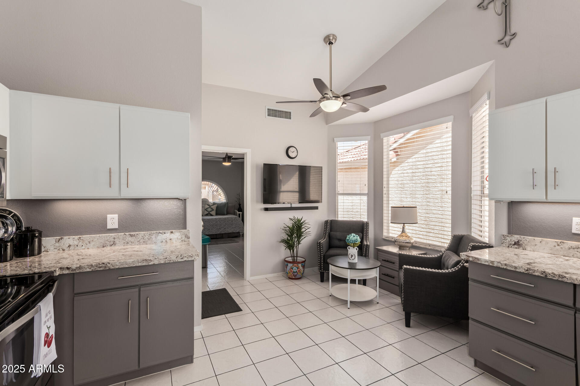 1583 E PALM BEACH Drive