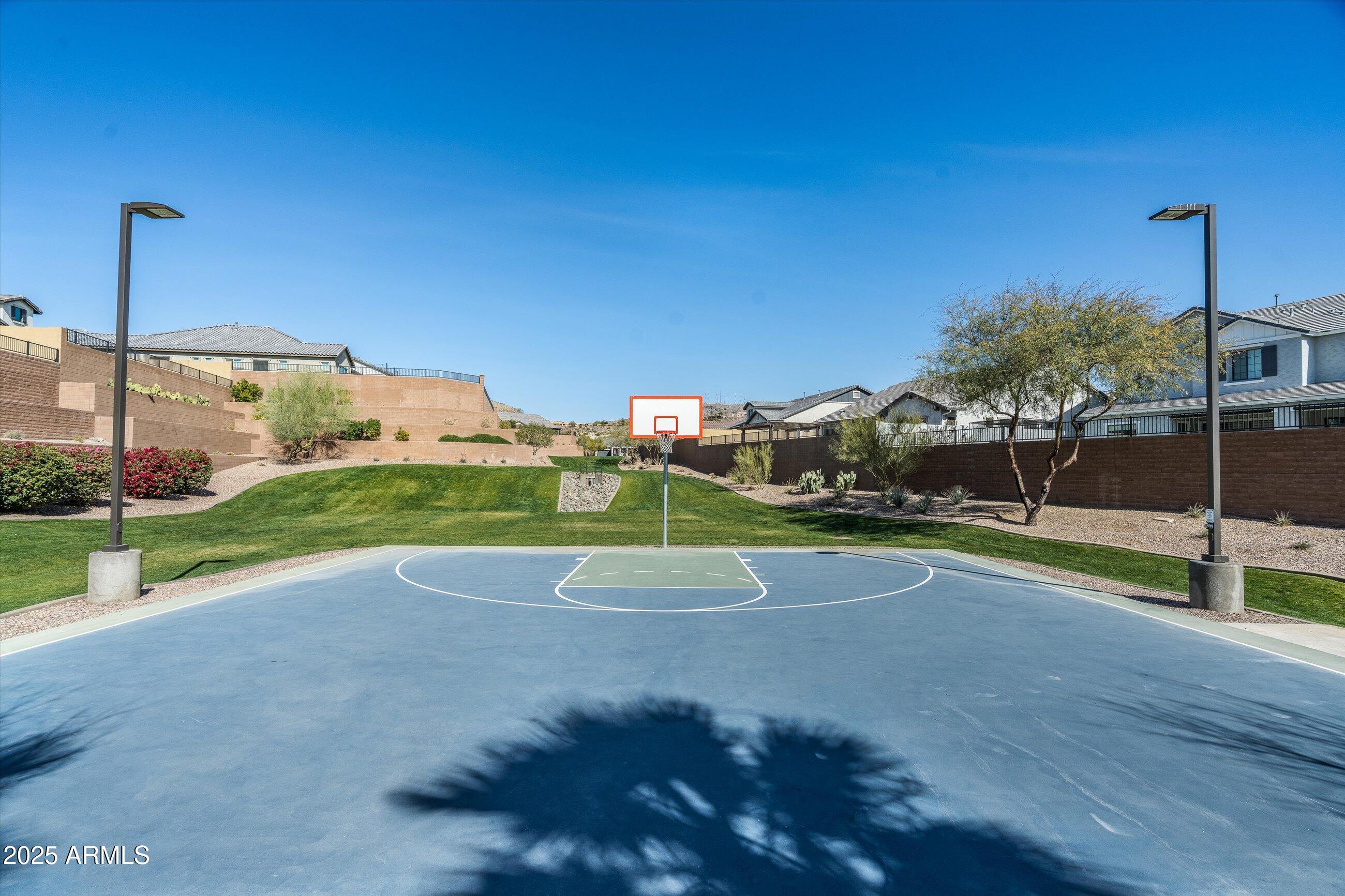 634 E Deer Creek Road