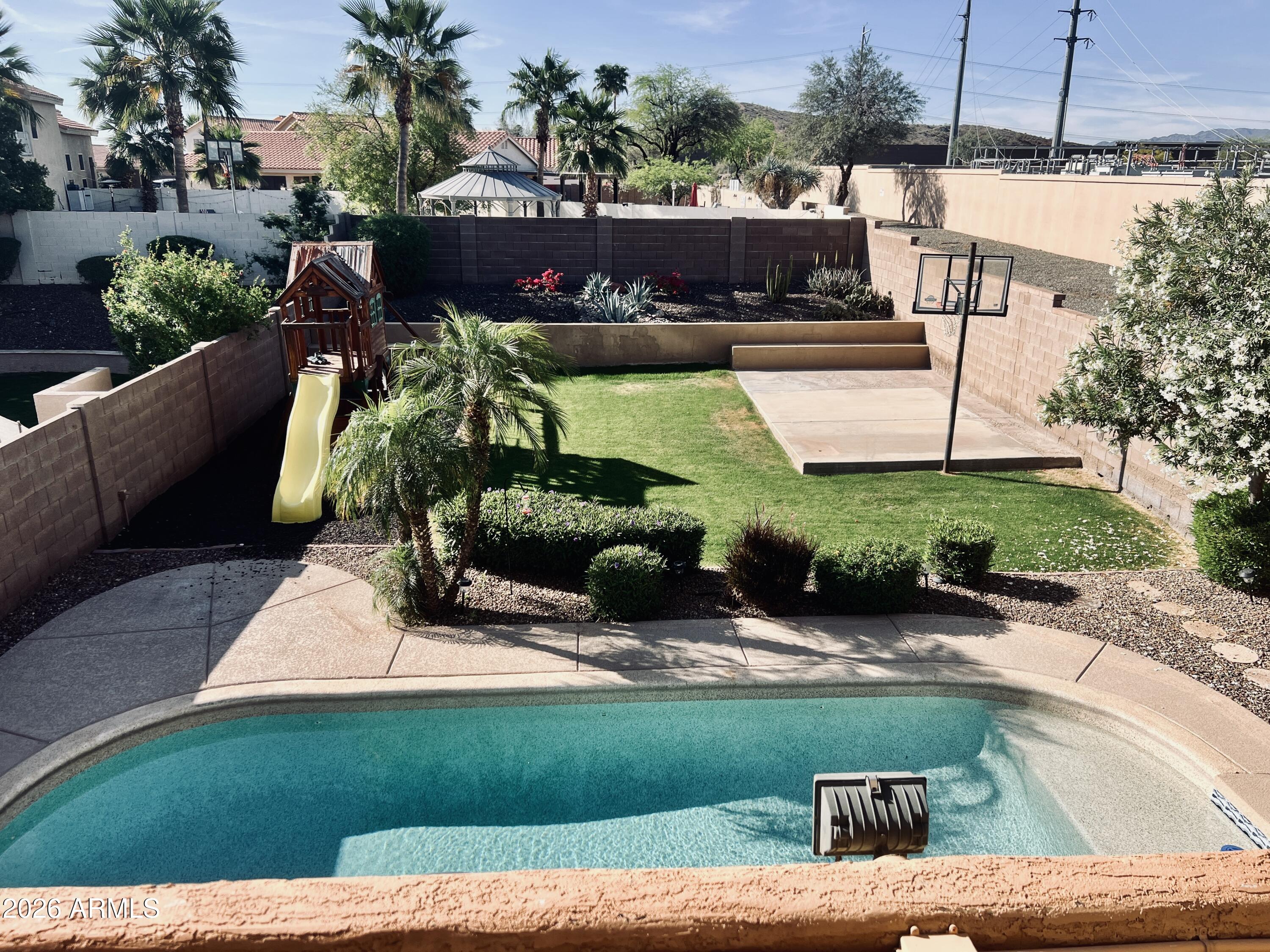 729 E GLENHAVEN Drive