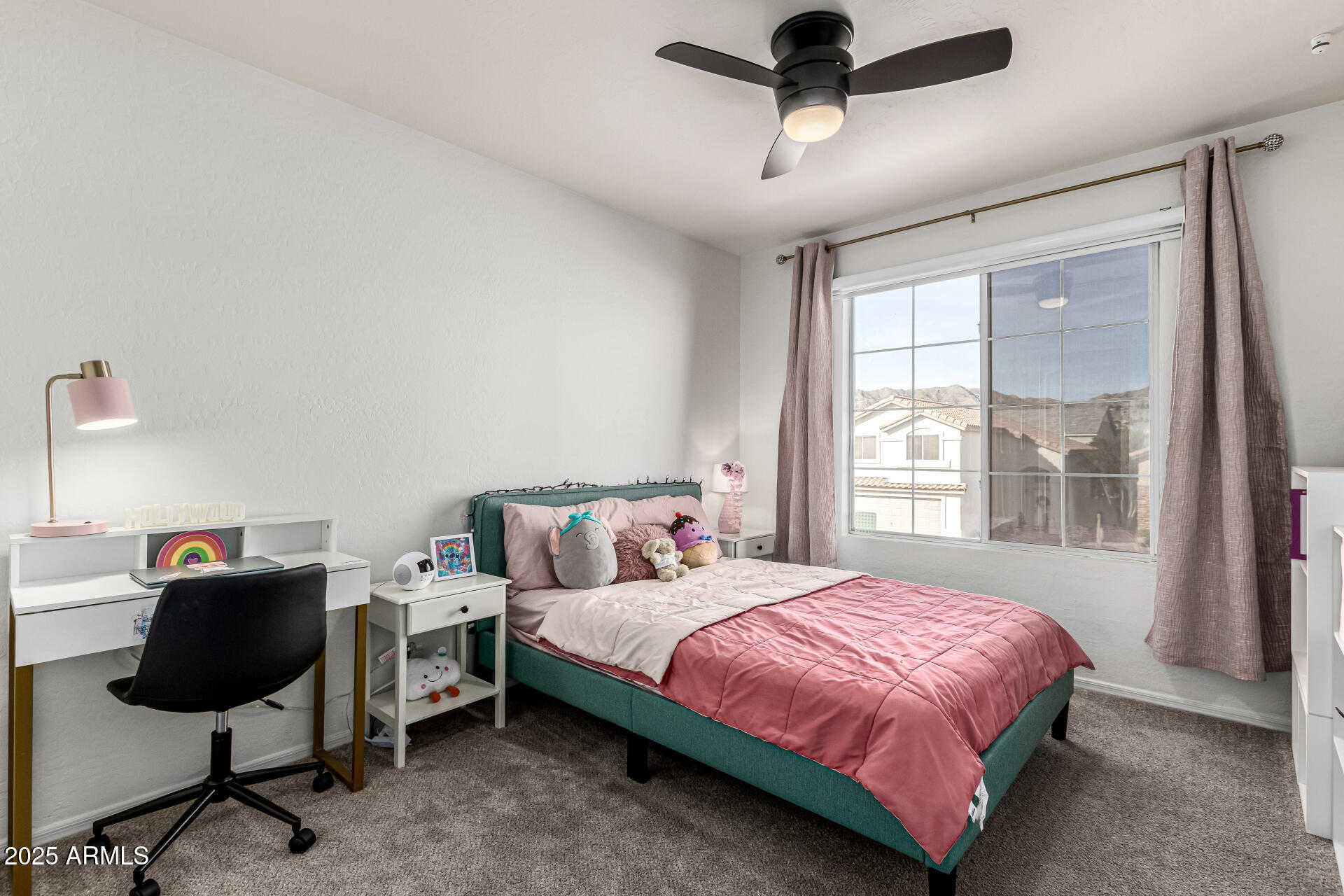 729 E GLENHAVEN Drive