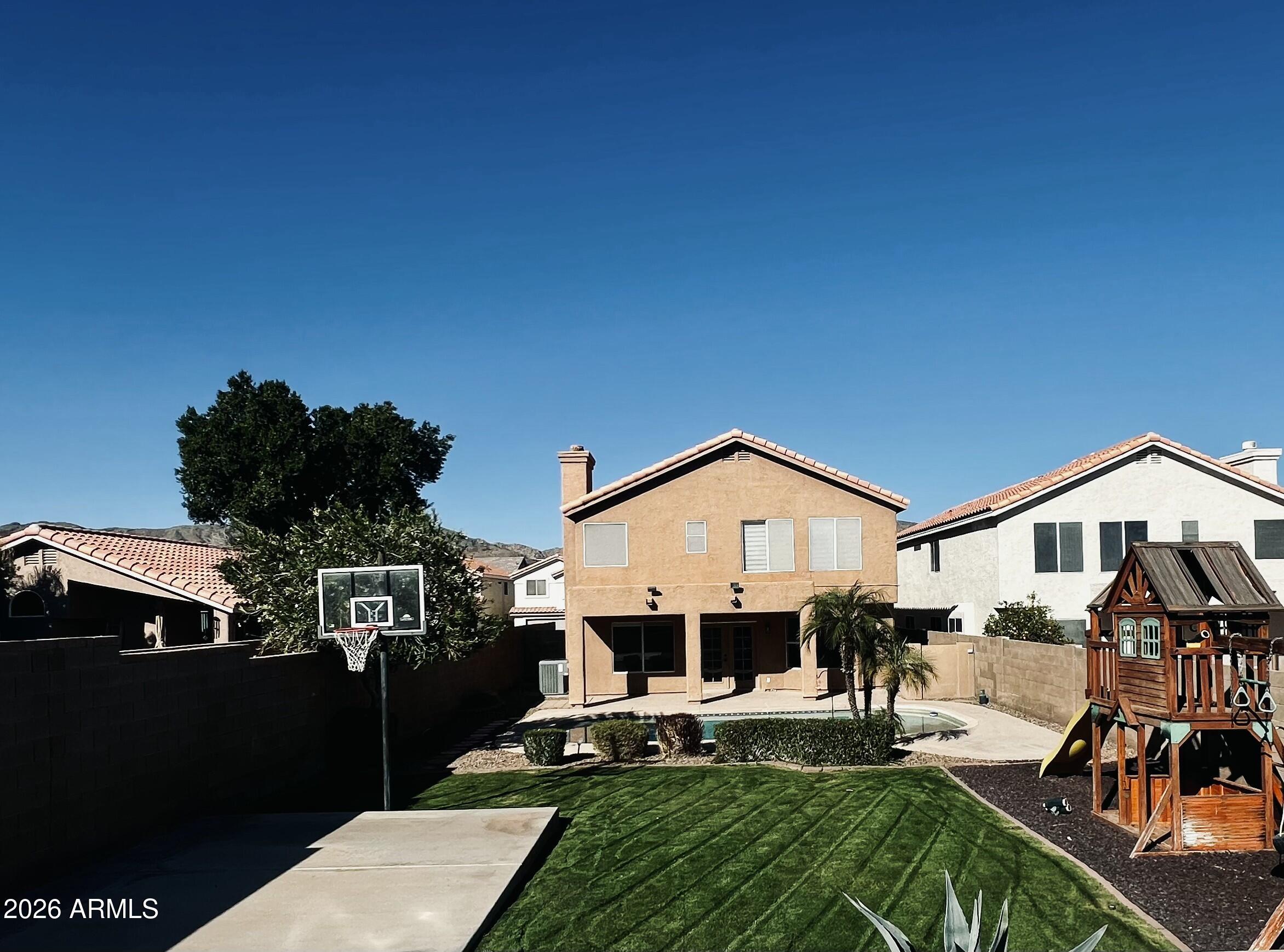 729 E GLENHAVEN Drive