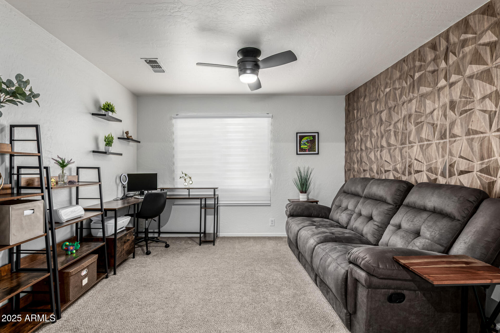 729 E GLENHAVEN Drive