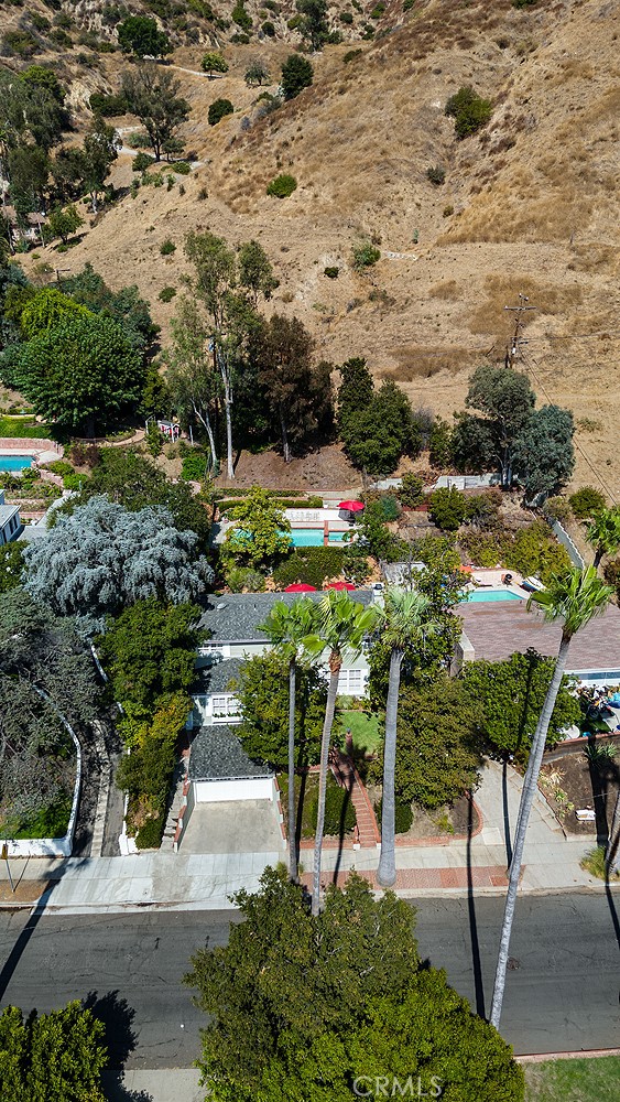 1021 W Mountain Street