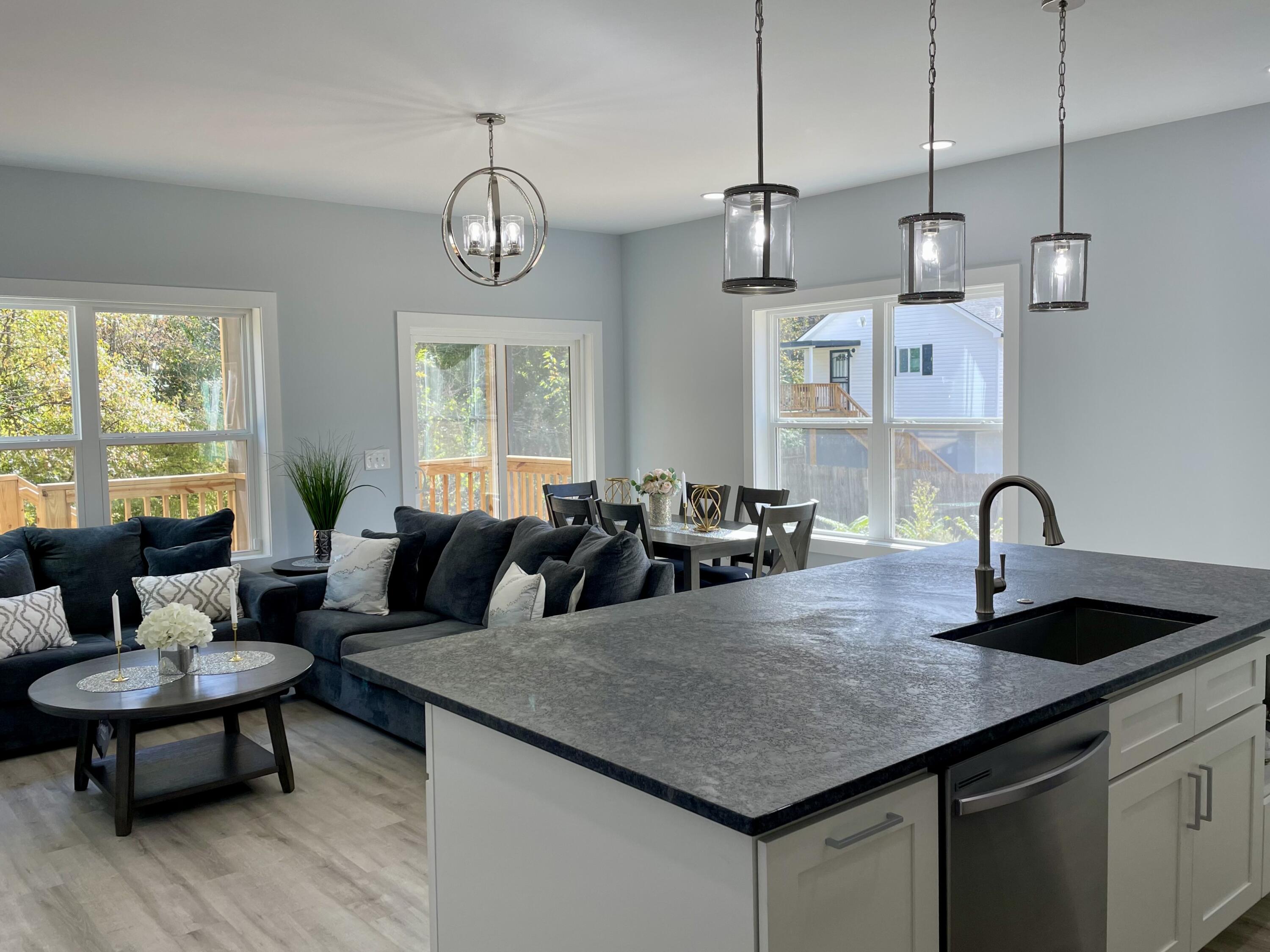 4514/4516 Oakland Avenue