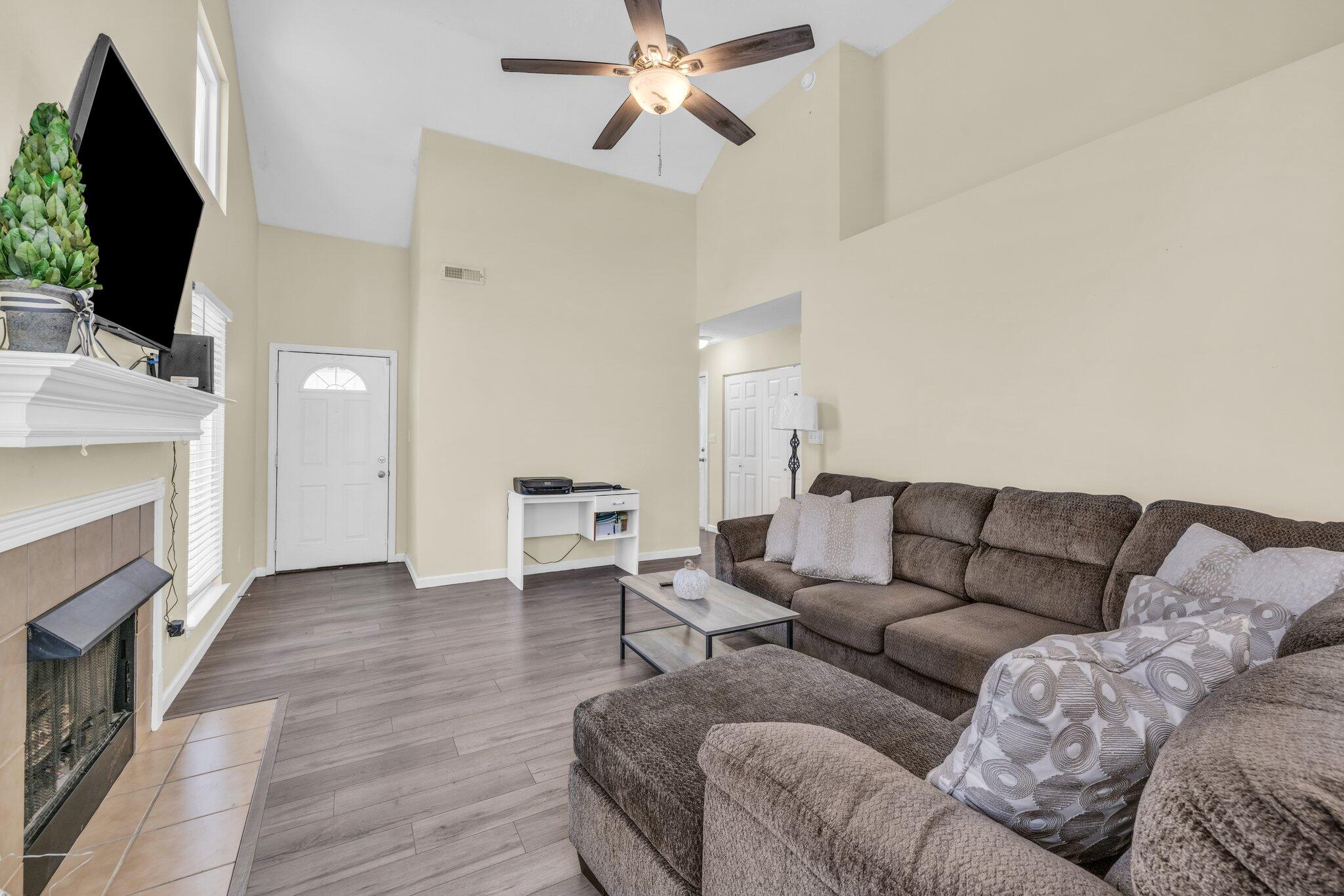 2719 Applebrook Lane