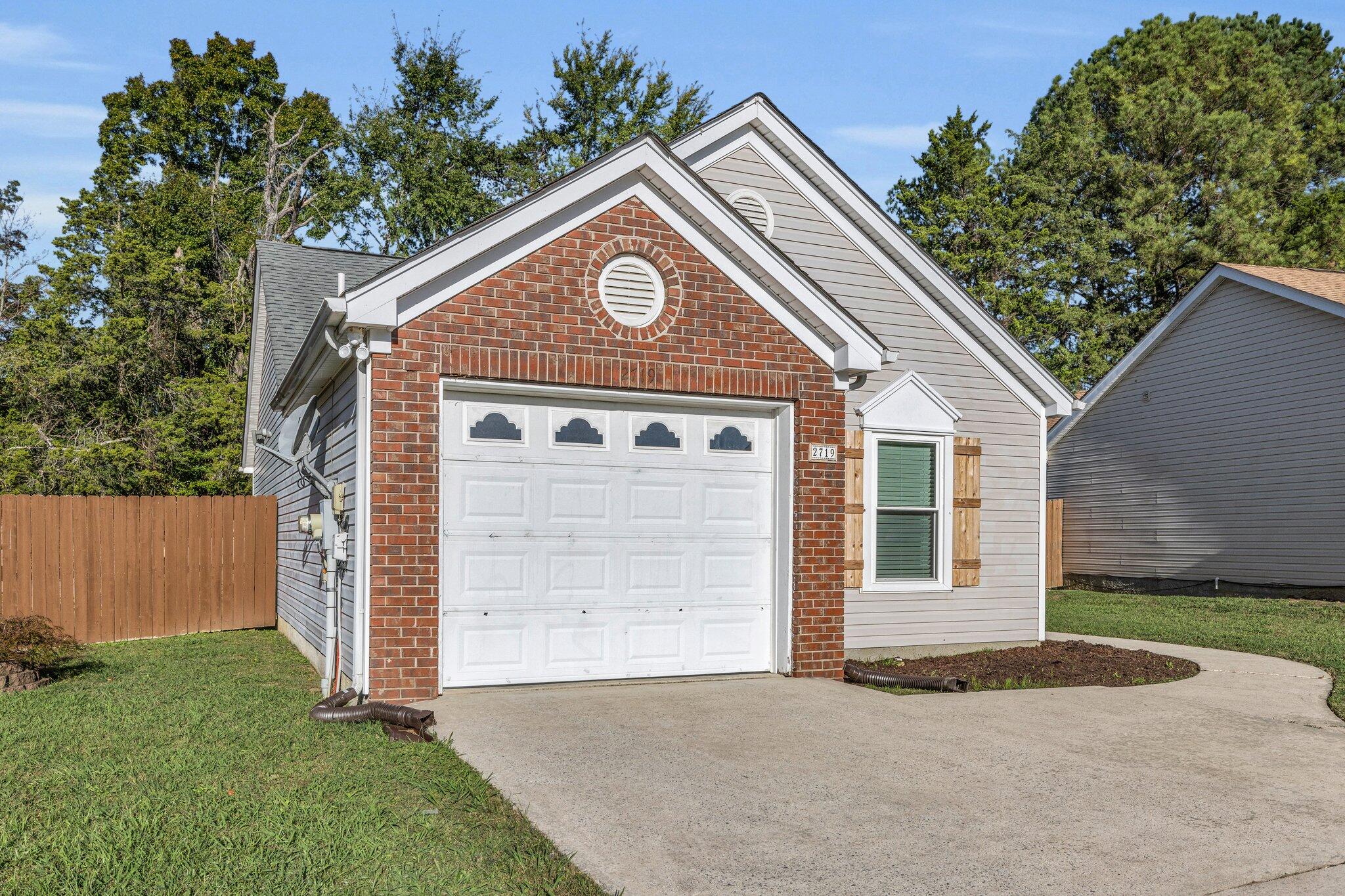 2719 Applebrook Lane