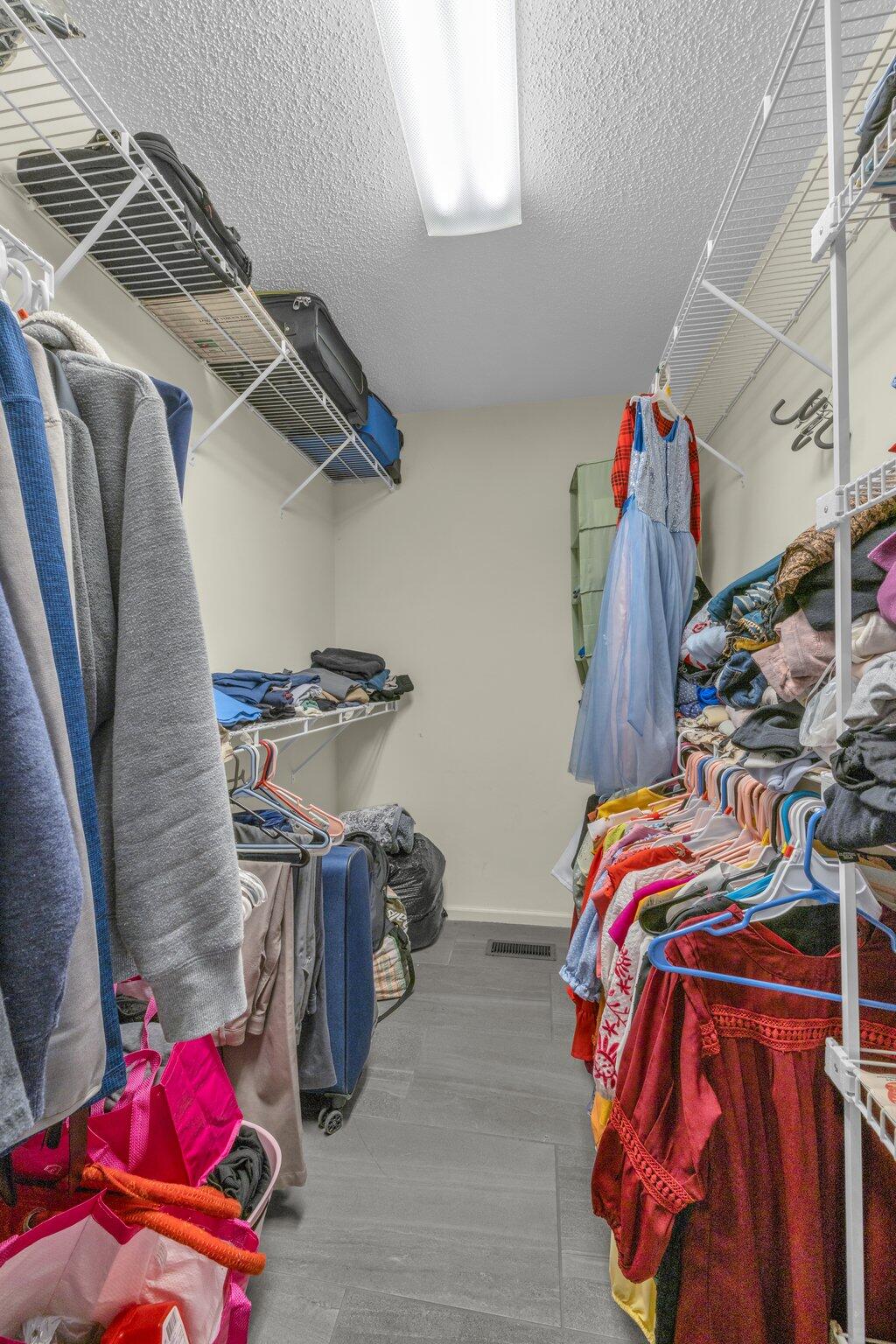 1129 Robin Hood Drive NW