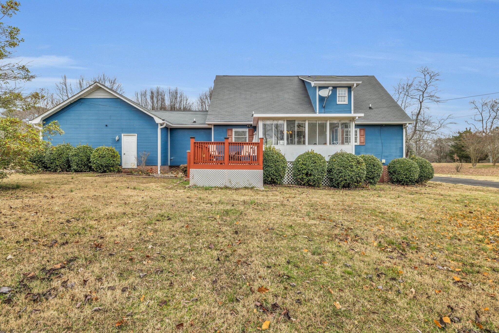 1129 Robin Hood Drive NW