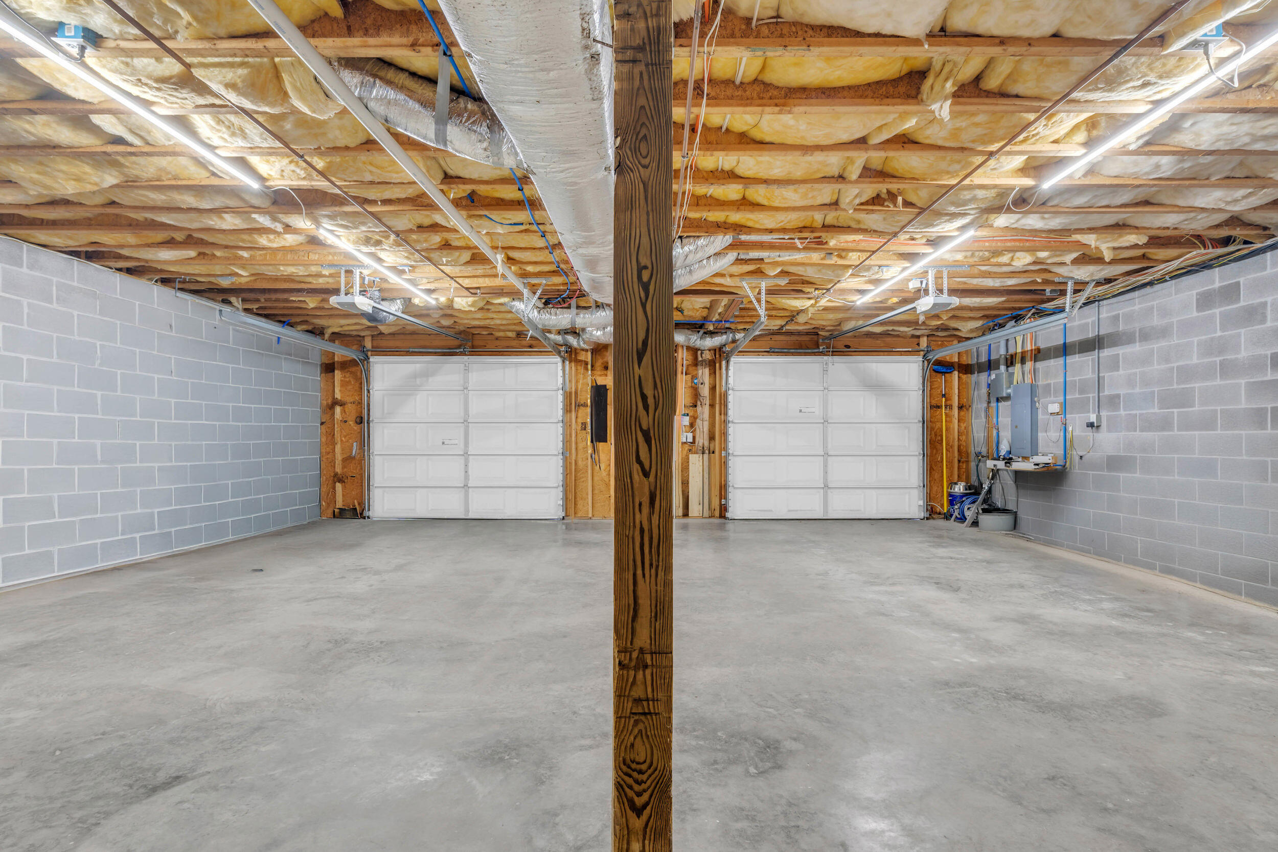 1015 Calm Water Trail