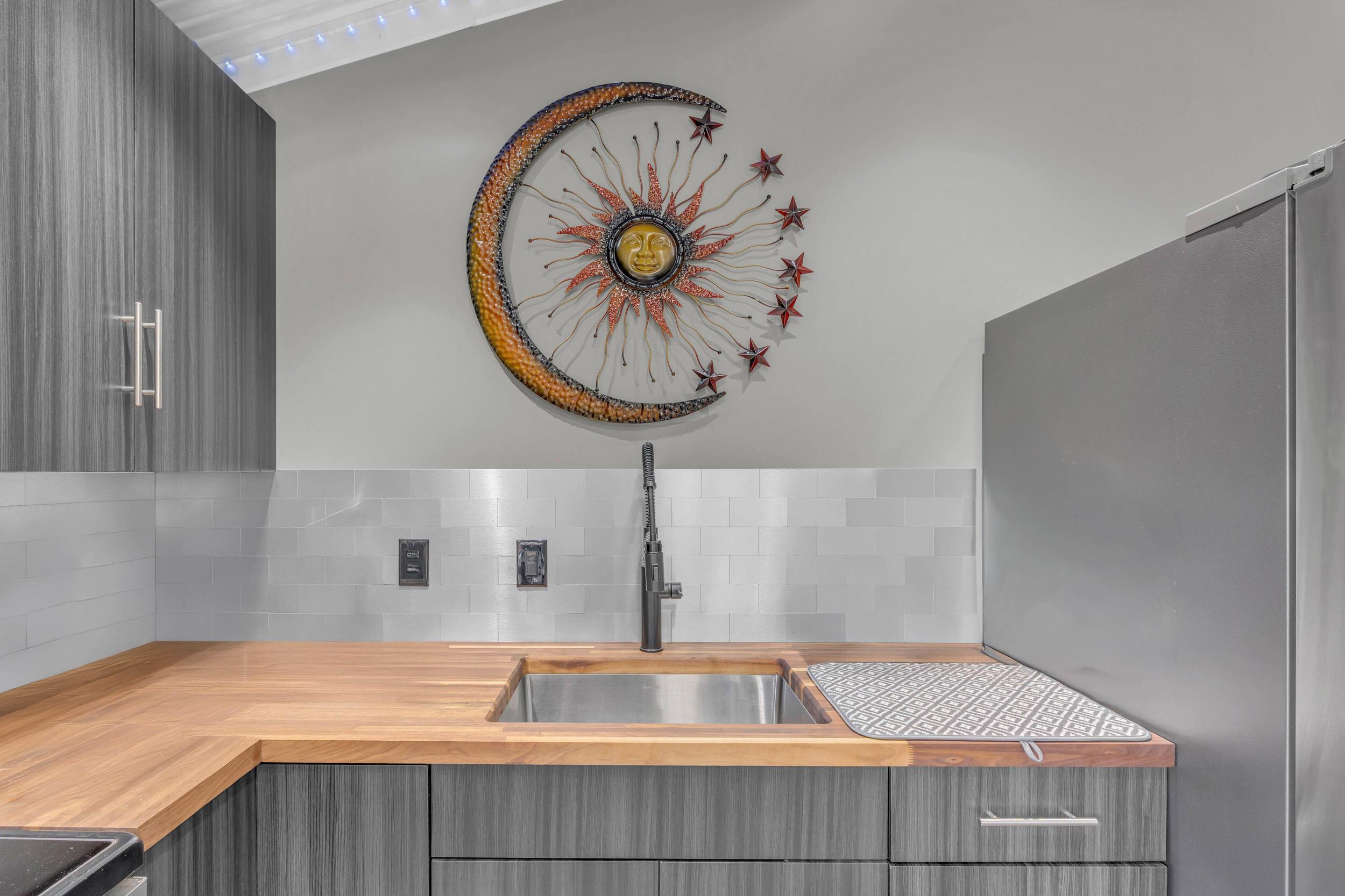 1015 Calm Water Trail