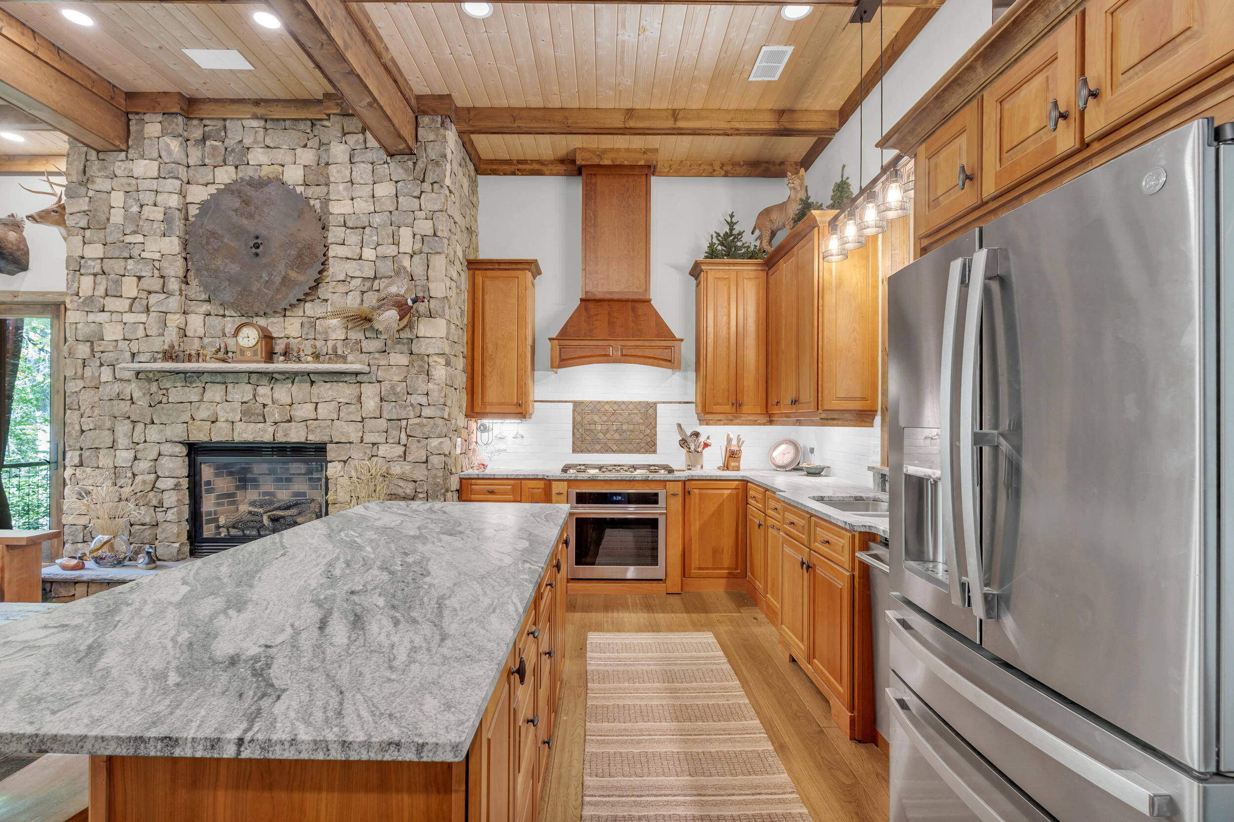 9963 Huckleberry Lane