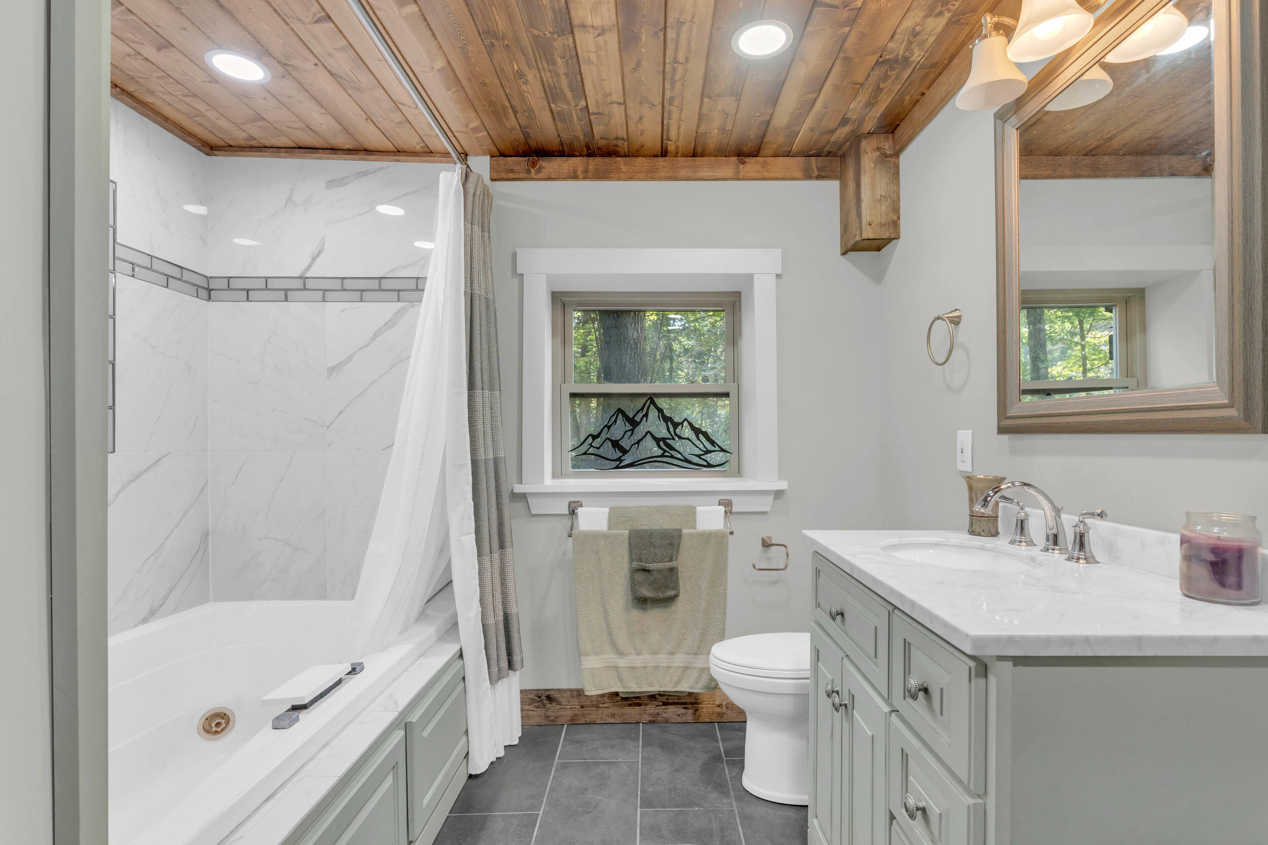 9963 Huckleberry Lane