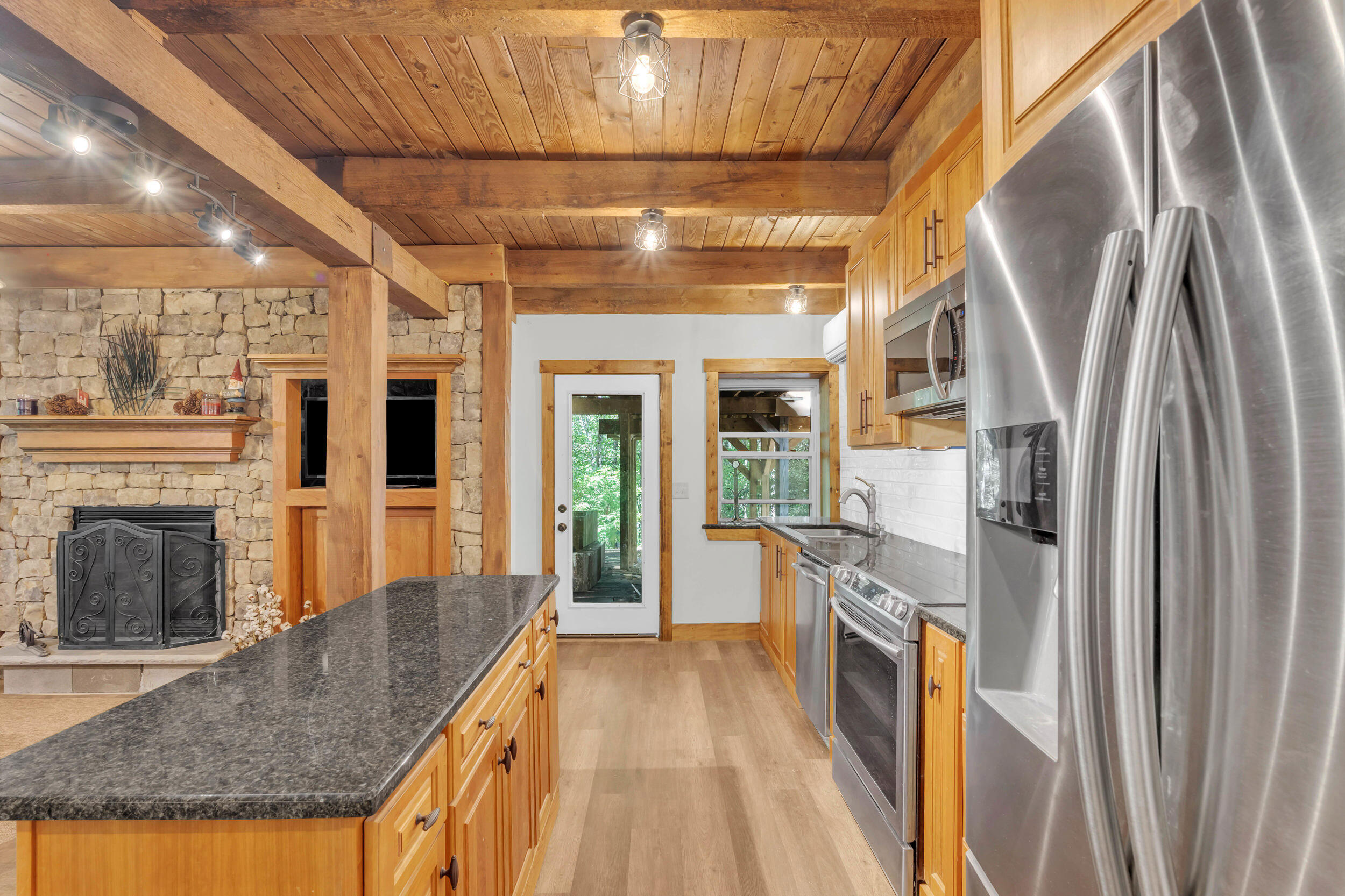 9963 Huckleberry Lane