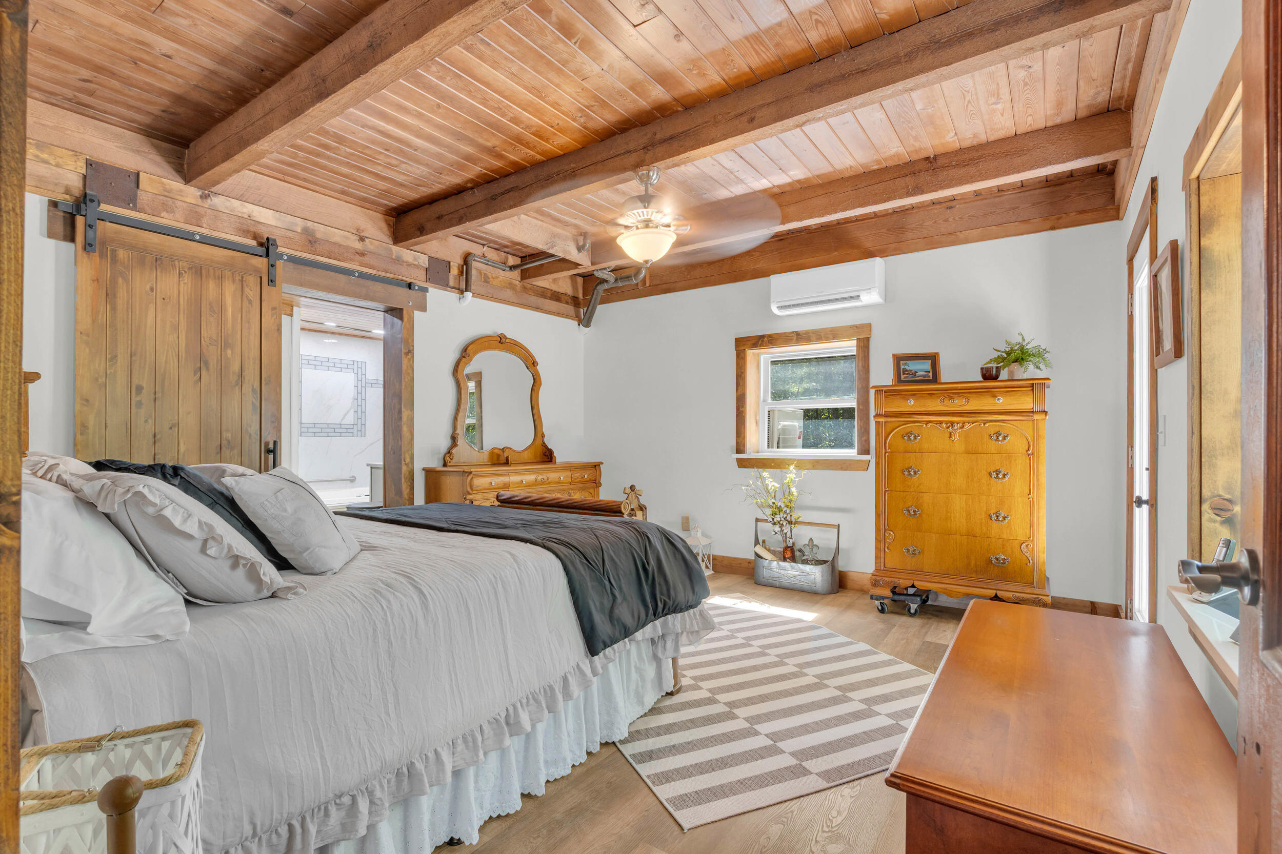 9963 Huckleberry Lane