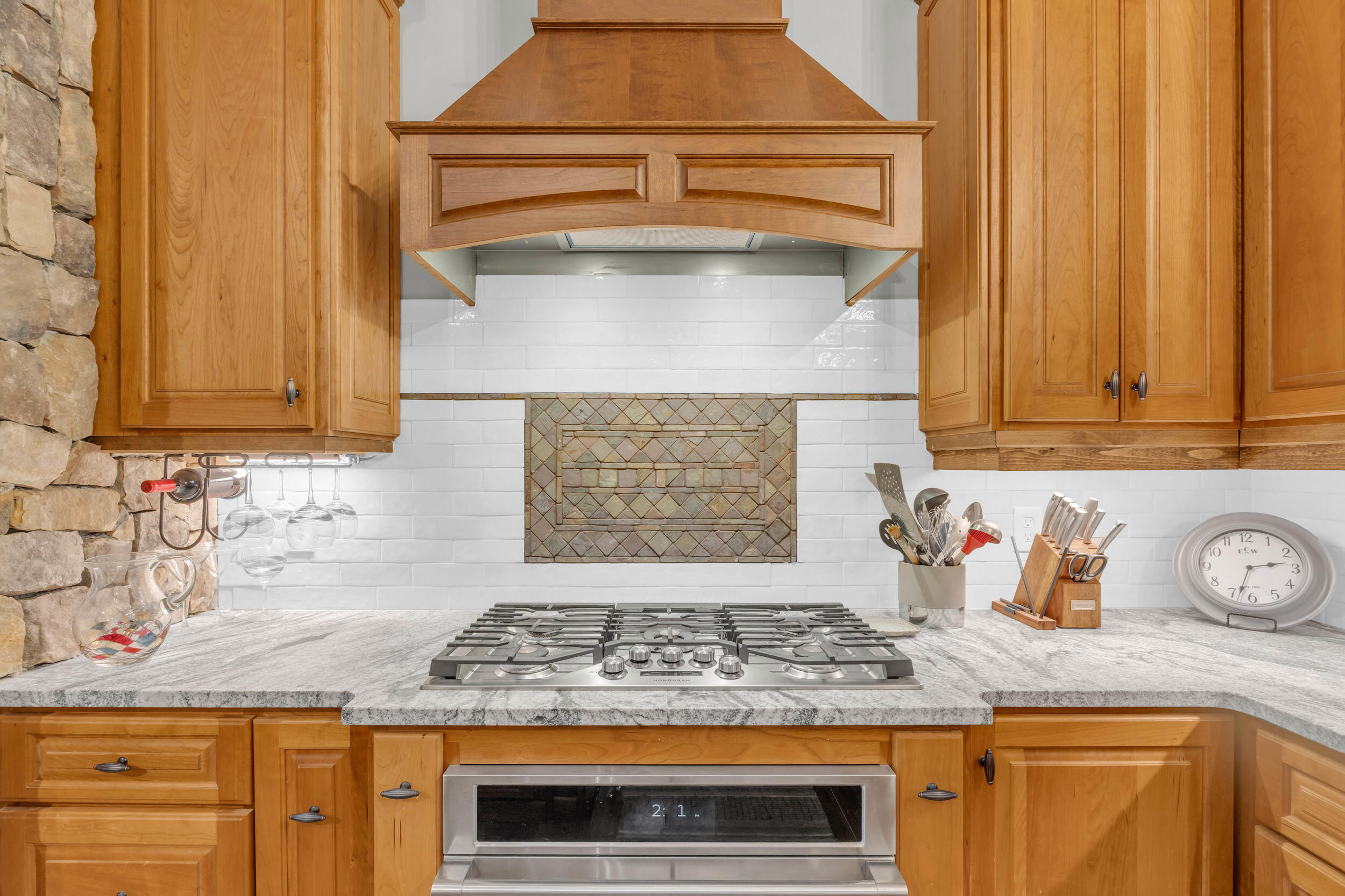 9963 Huckleberry Lane