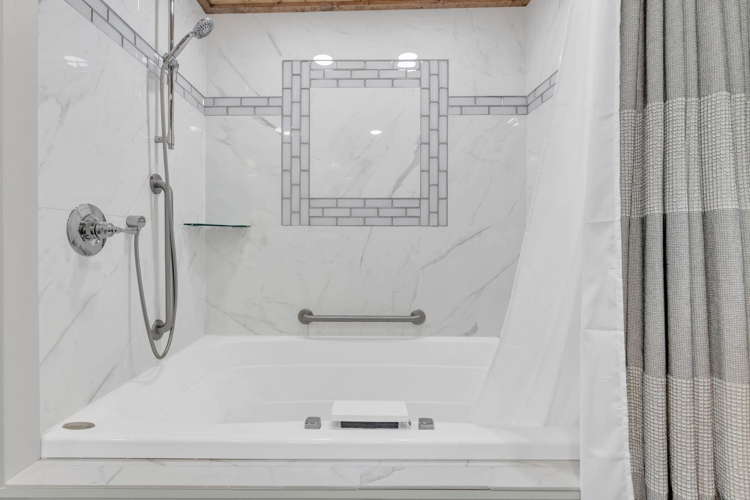 9963 Huckleberry Lane