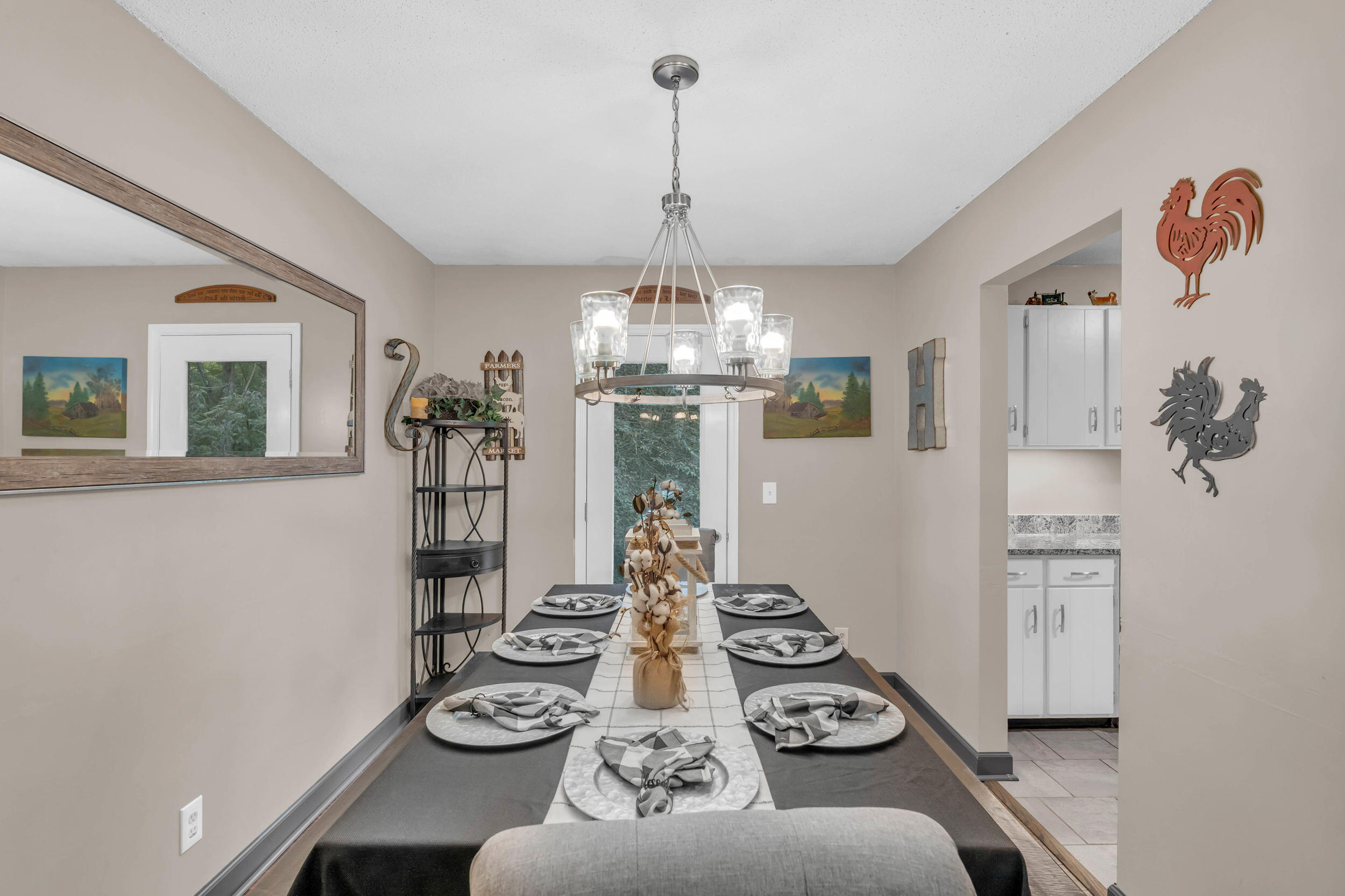 8002 Meadow Crest Lane