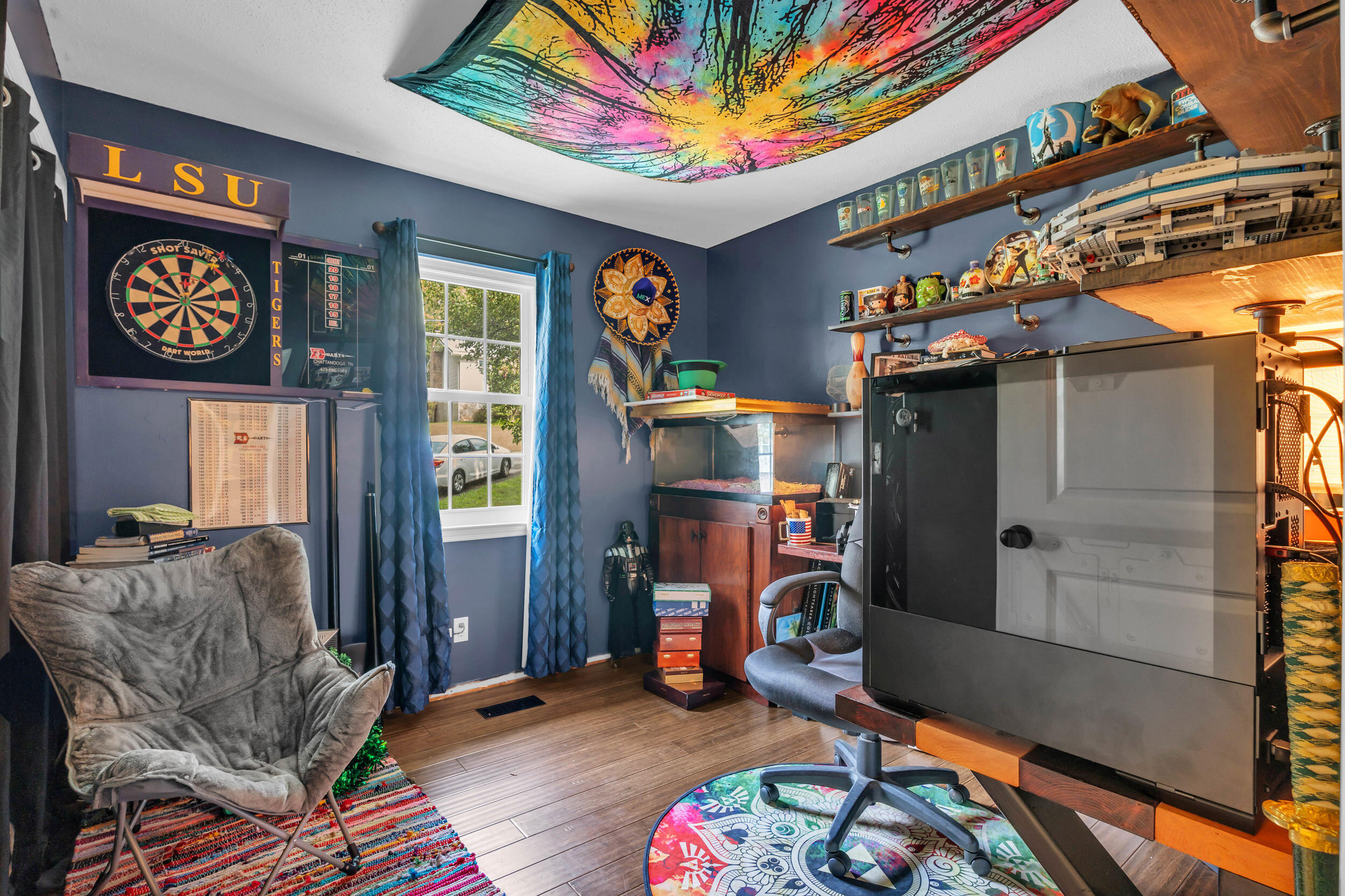 8002 Meadow Crest Lane