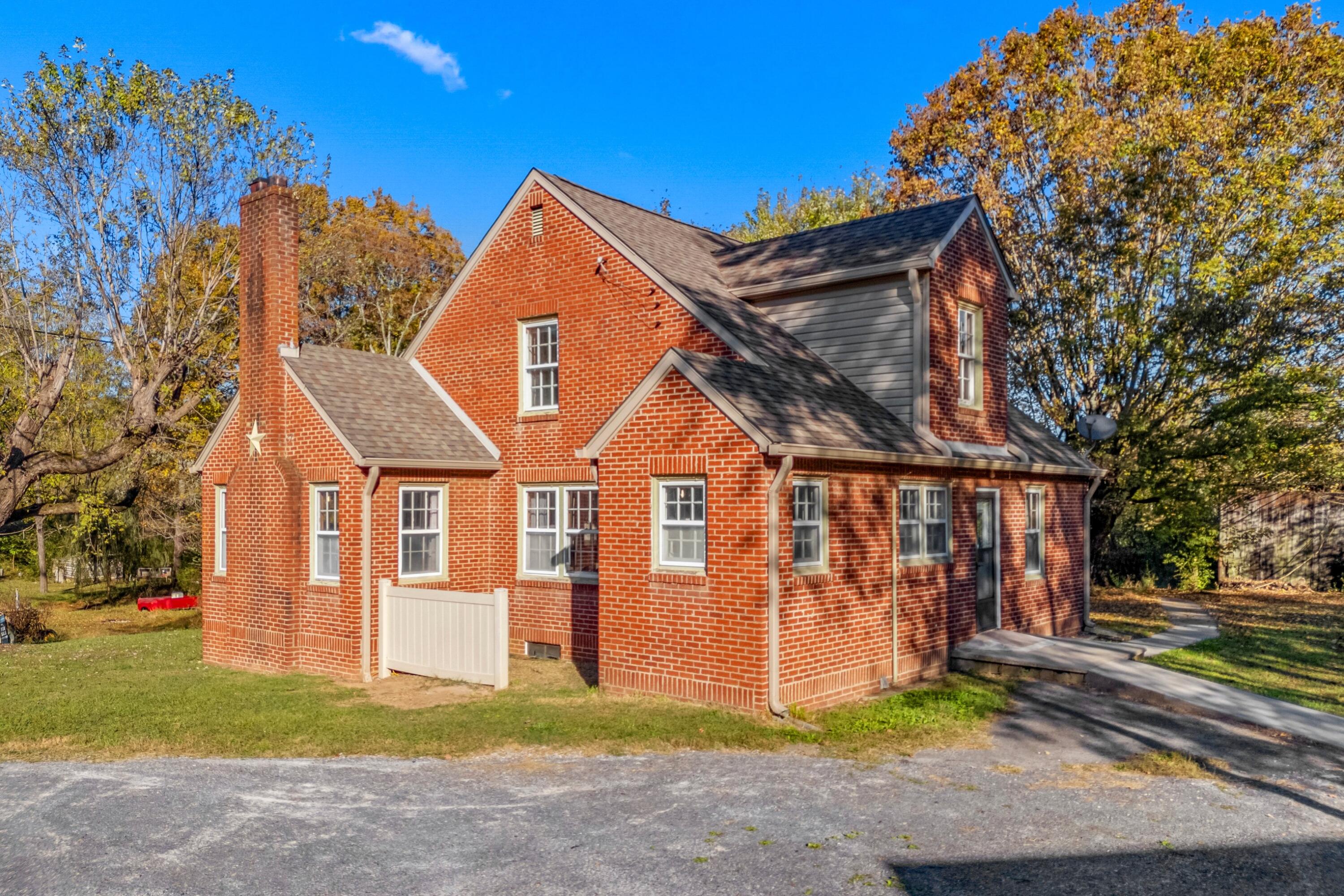 1575 Thompson Creek Road, Morristown