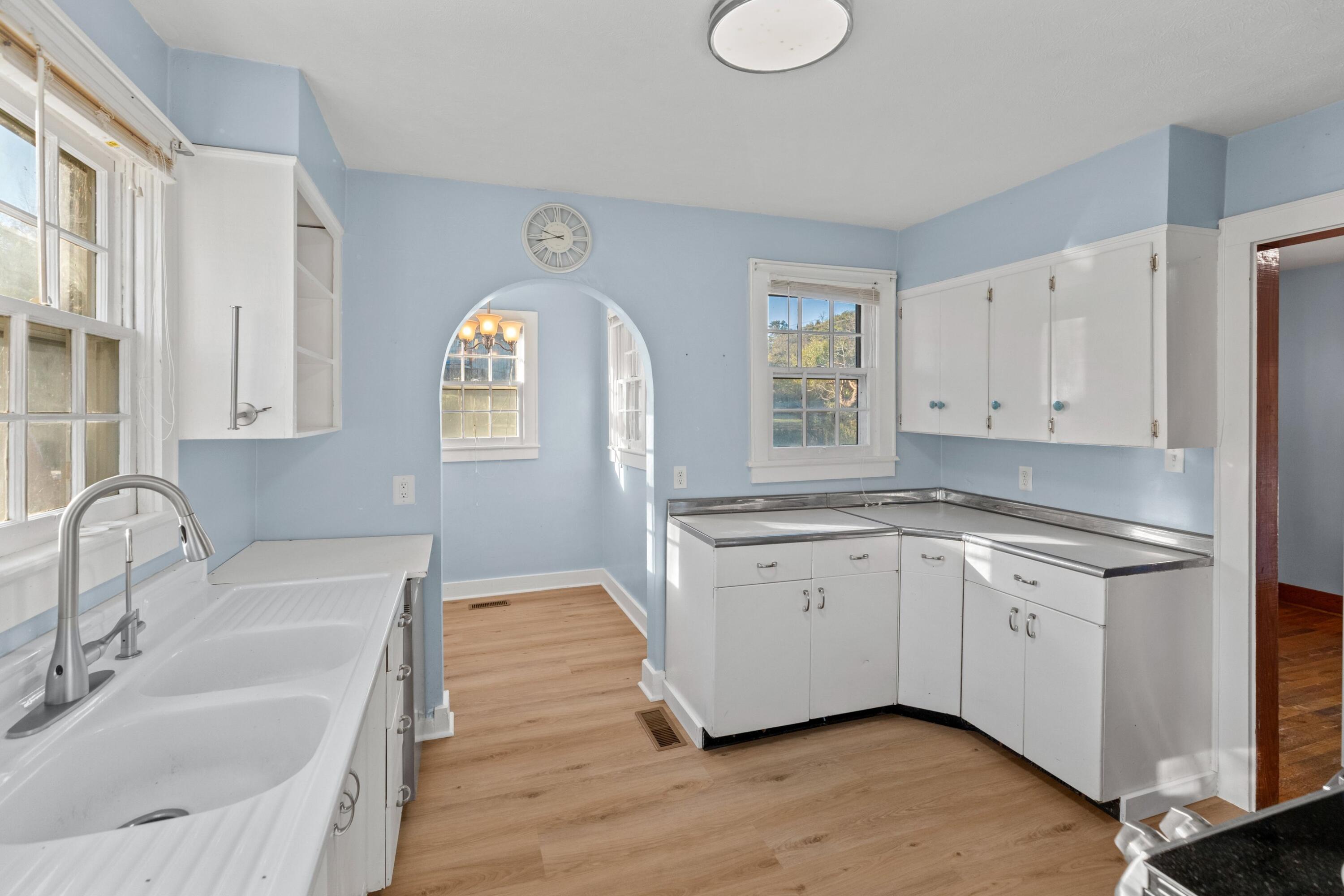 1575 Thompson Creek Road, Morristown