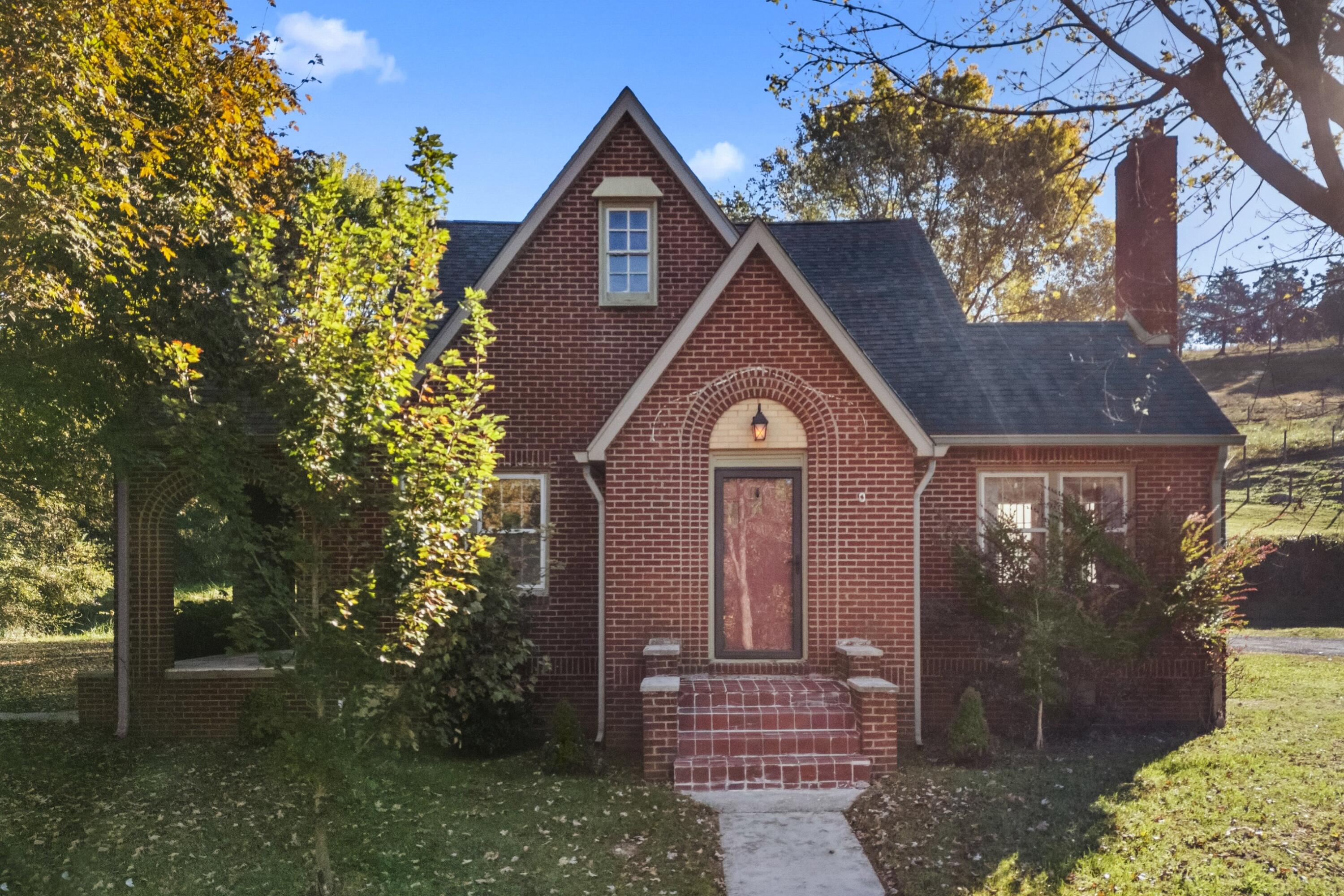 1575 Thompson Creek Road, Morristown