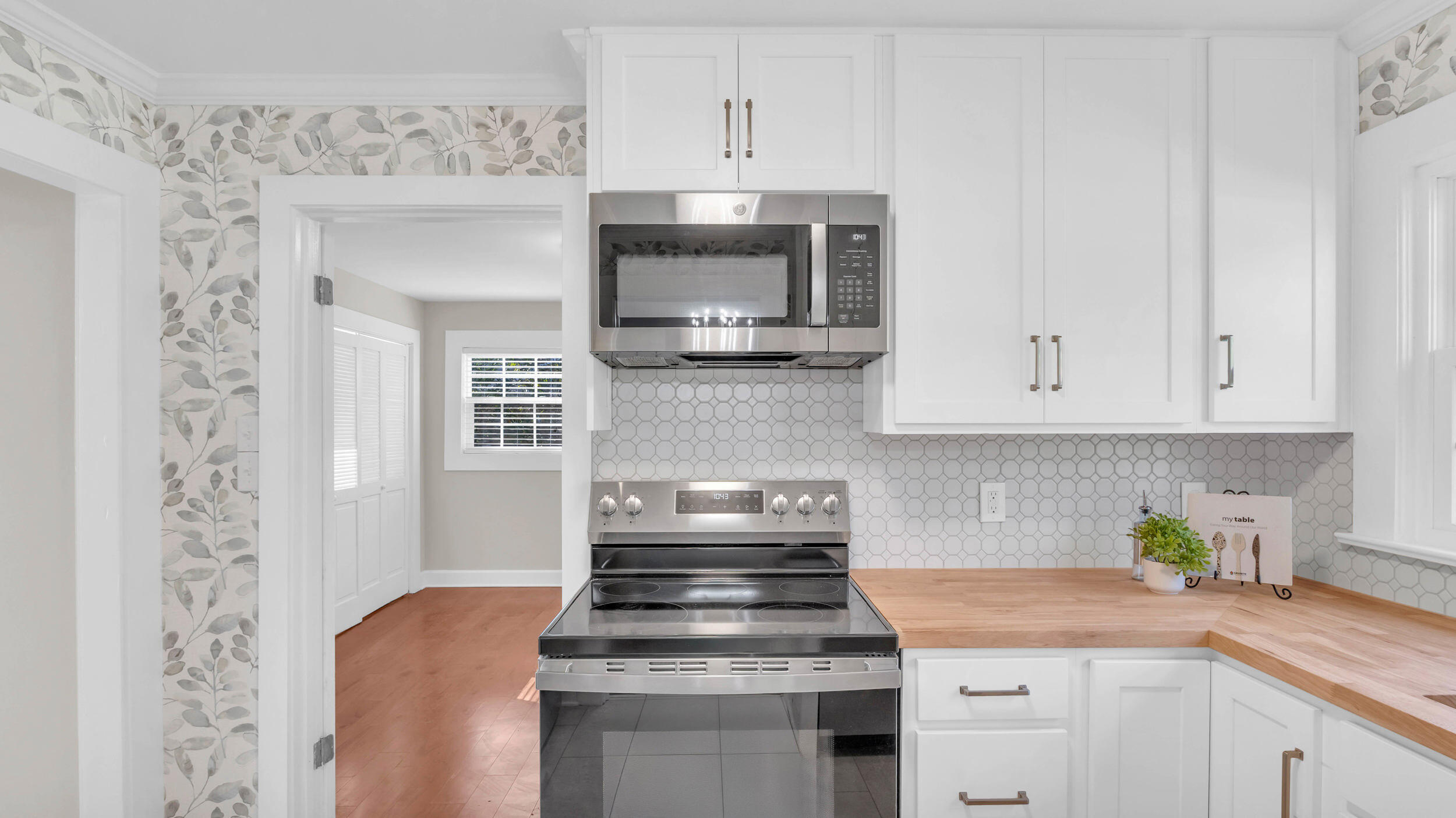 4094 University Drive, Ooltewah