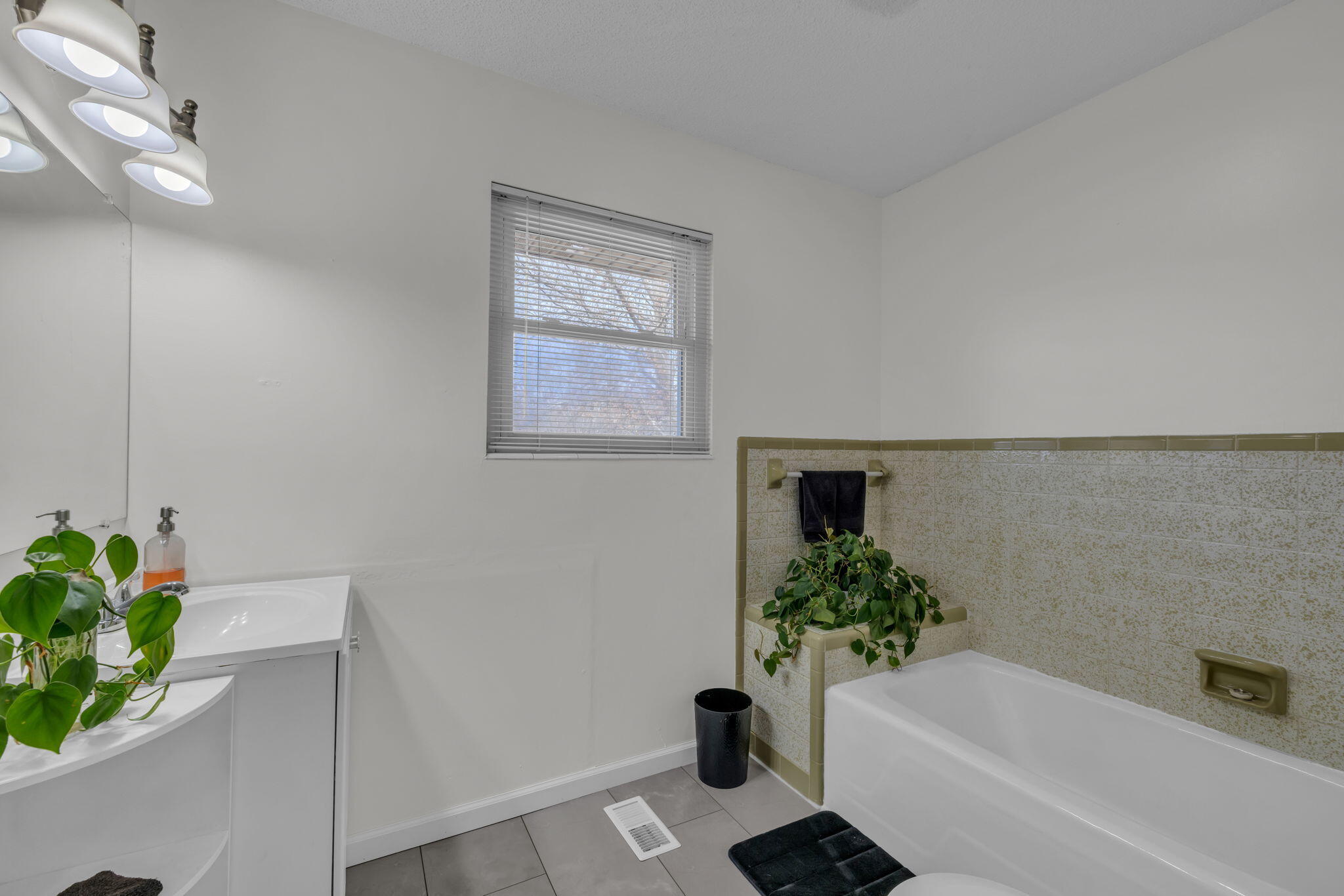 3103 Andrew Jackson Lane SE