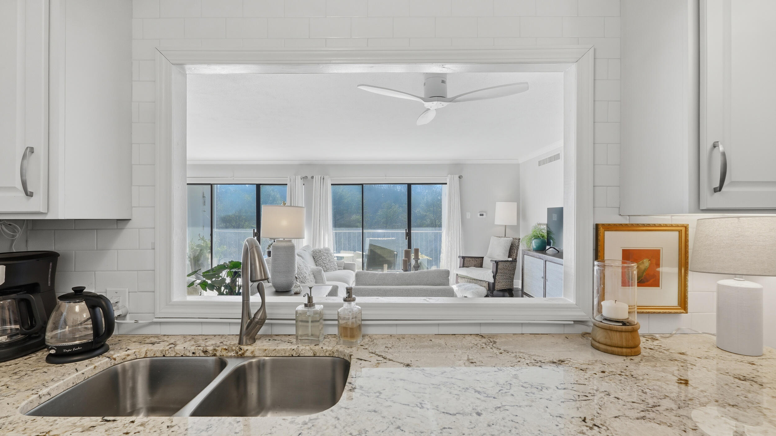 1414 Continental Drive, 407+409