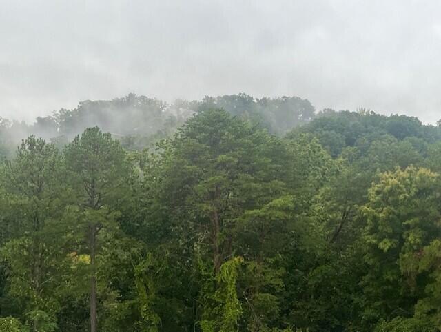 1414 Continental Drive, 407+409