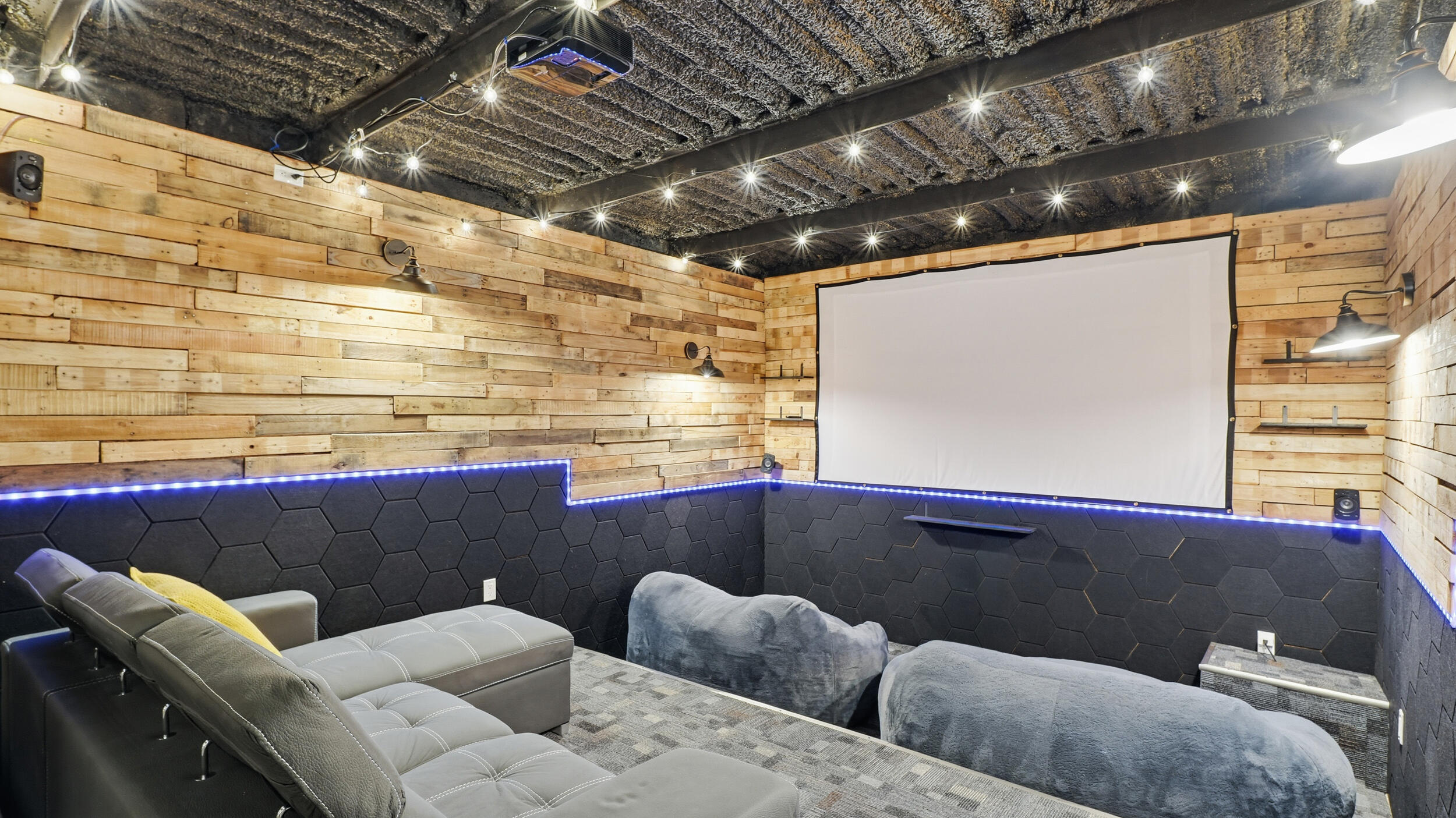 210 Hiwassee Drive NE