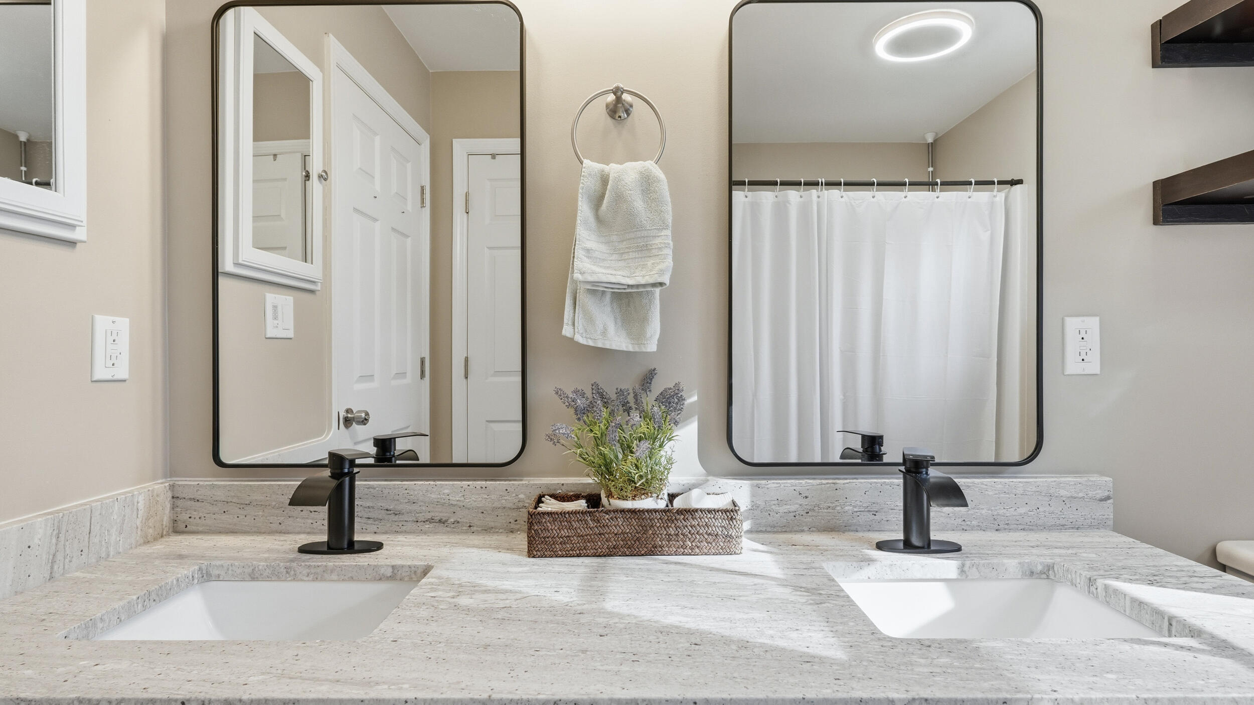 210 Hiwassee Drive NE