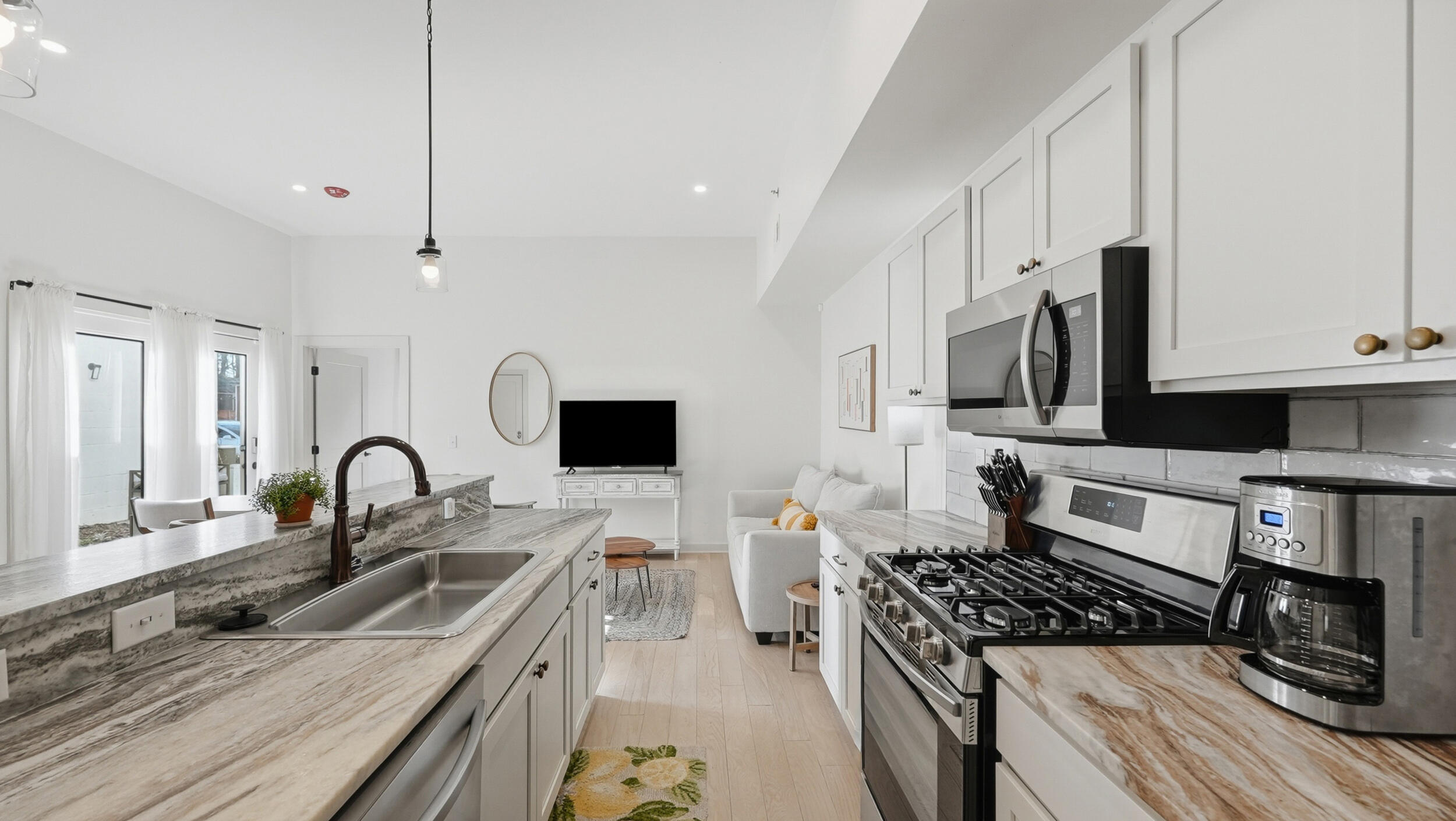 1619 E 12th Street, 109