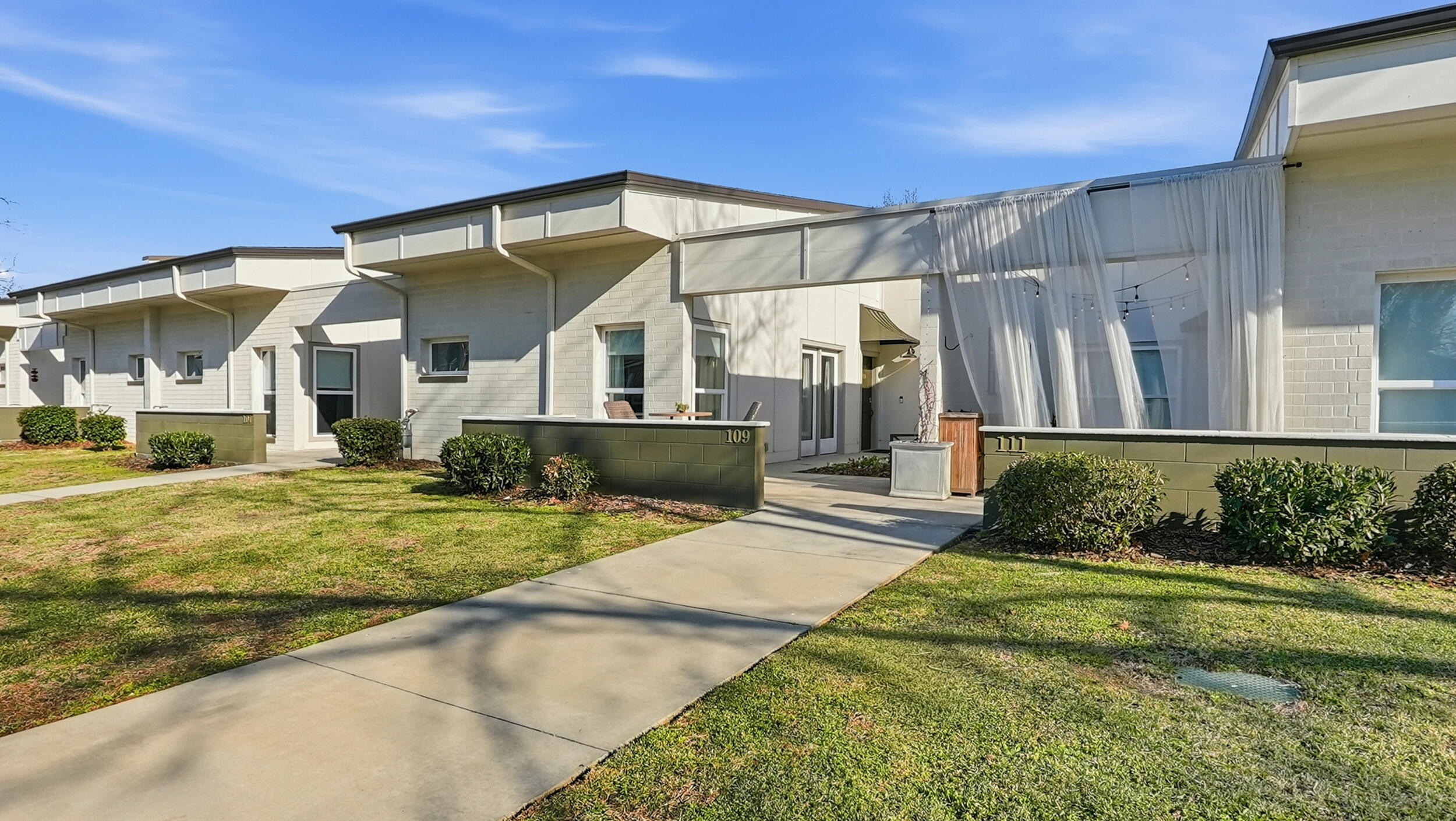 1619 E 12th Street, 109