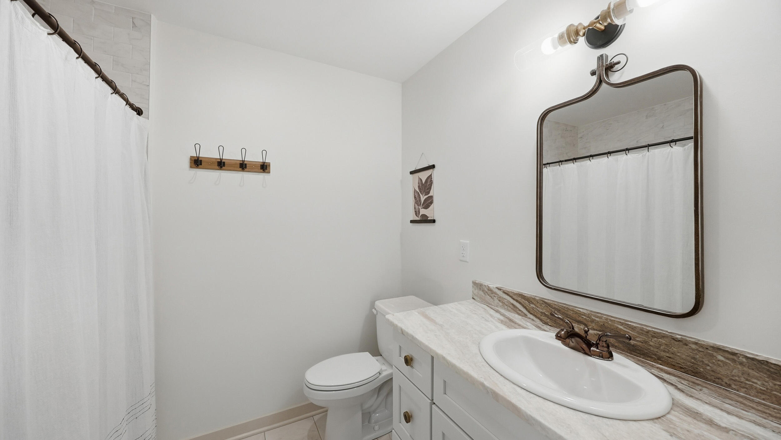 1619 E 12th Street, 109