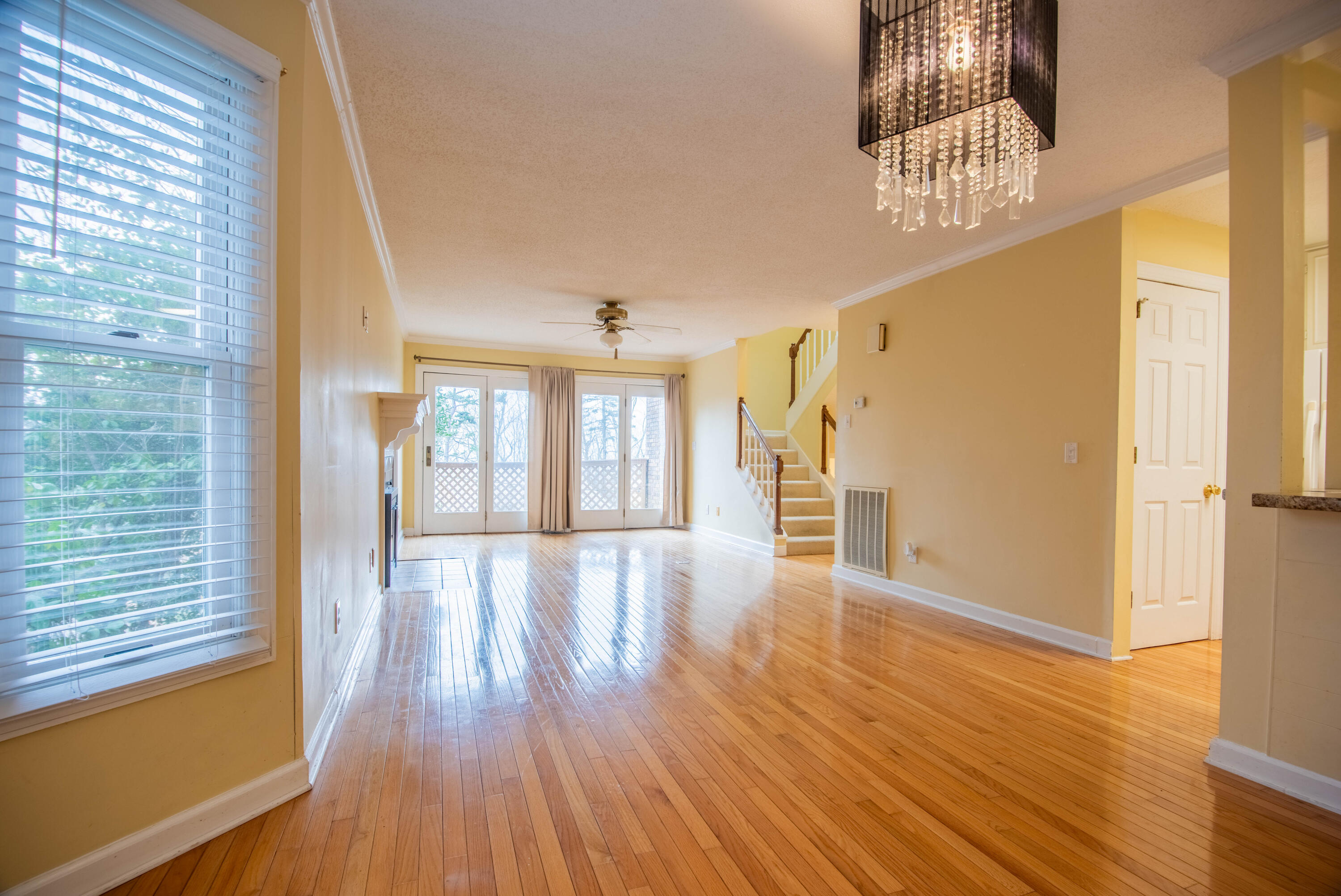 527 Winterview Lane