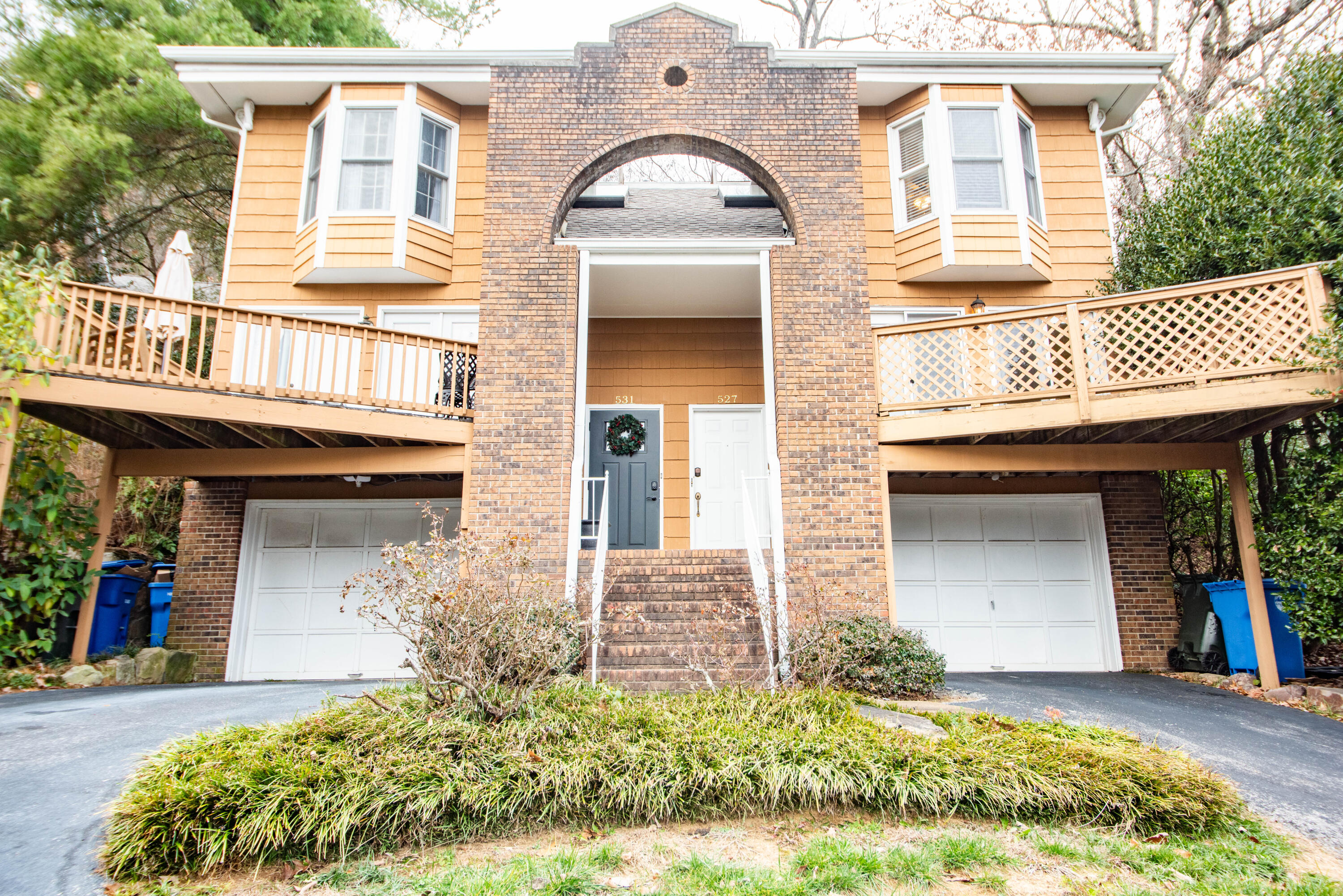 527 Winterview Lane