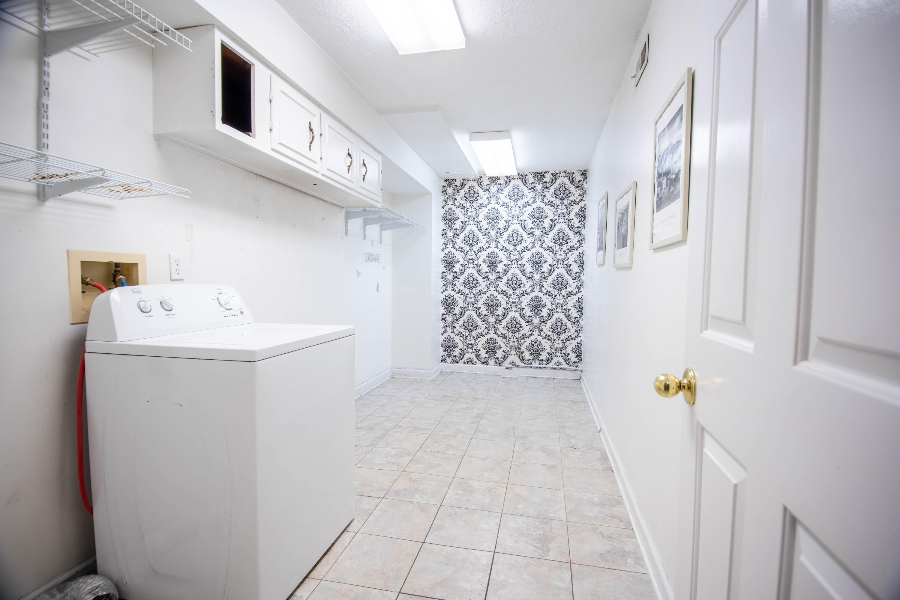 527 Winterview Lane