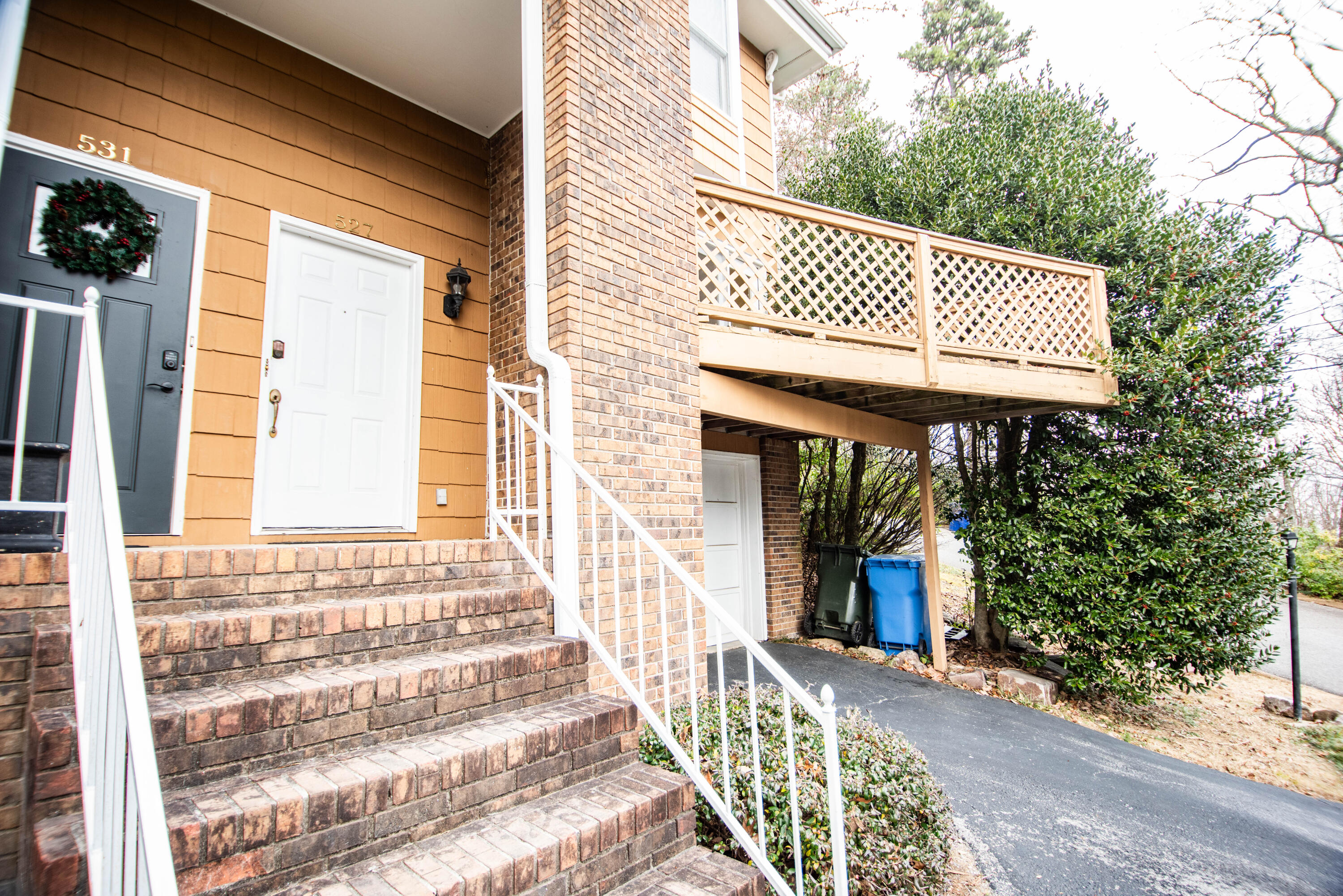 527 Winterview Lane