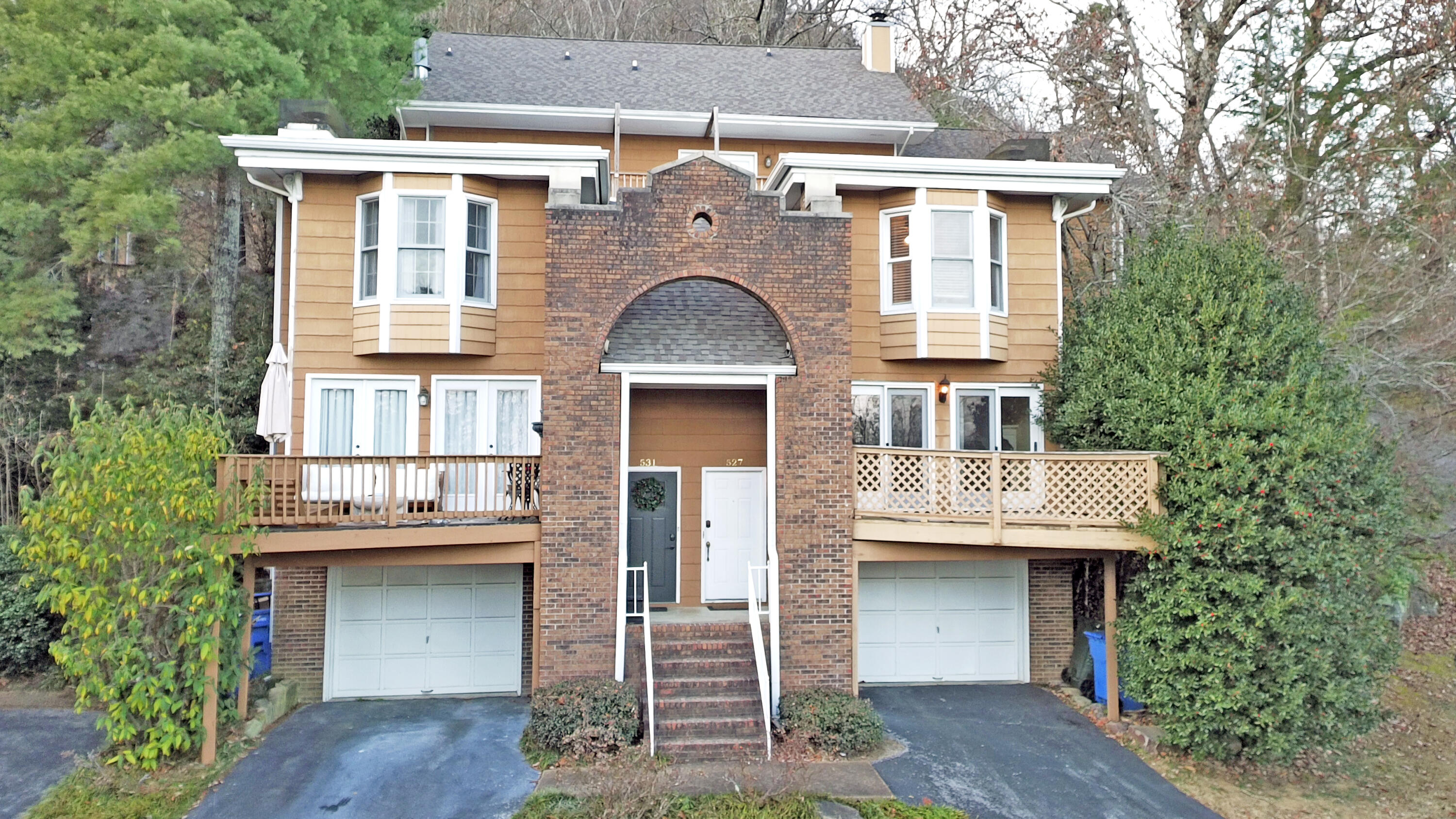 527 Winterview Lane