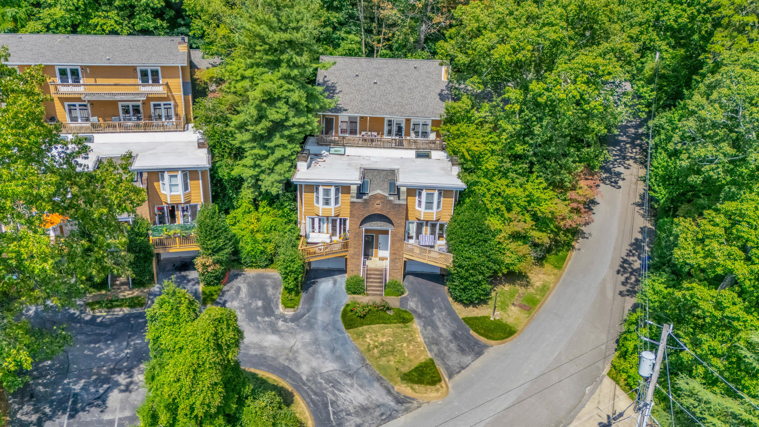 527 Winterview Lane