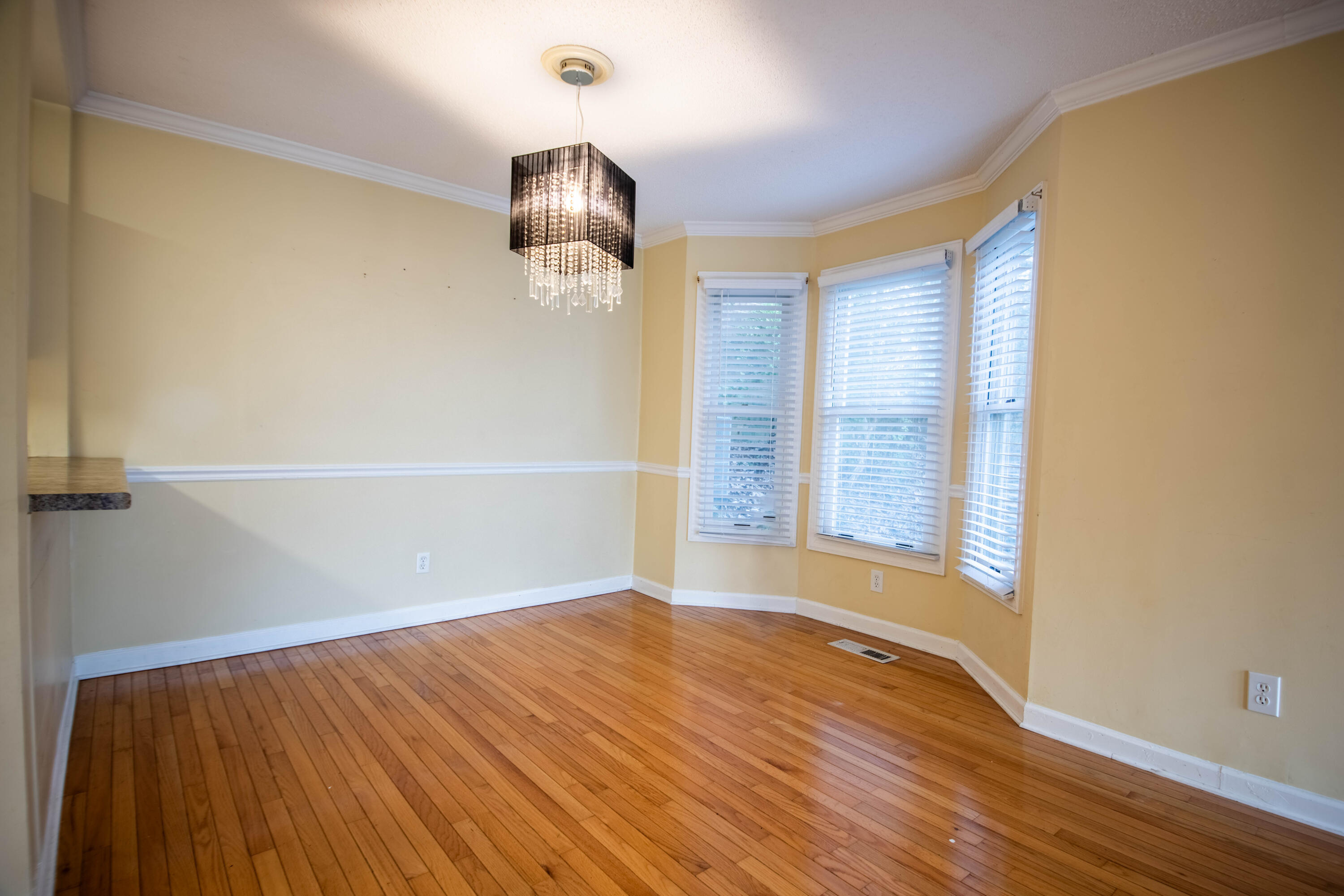 527 Winterview Lane