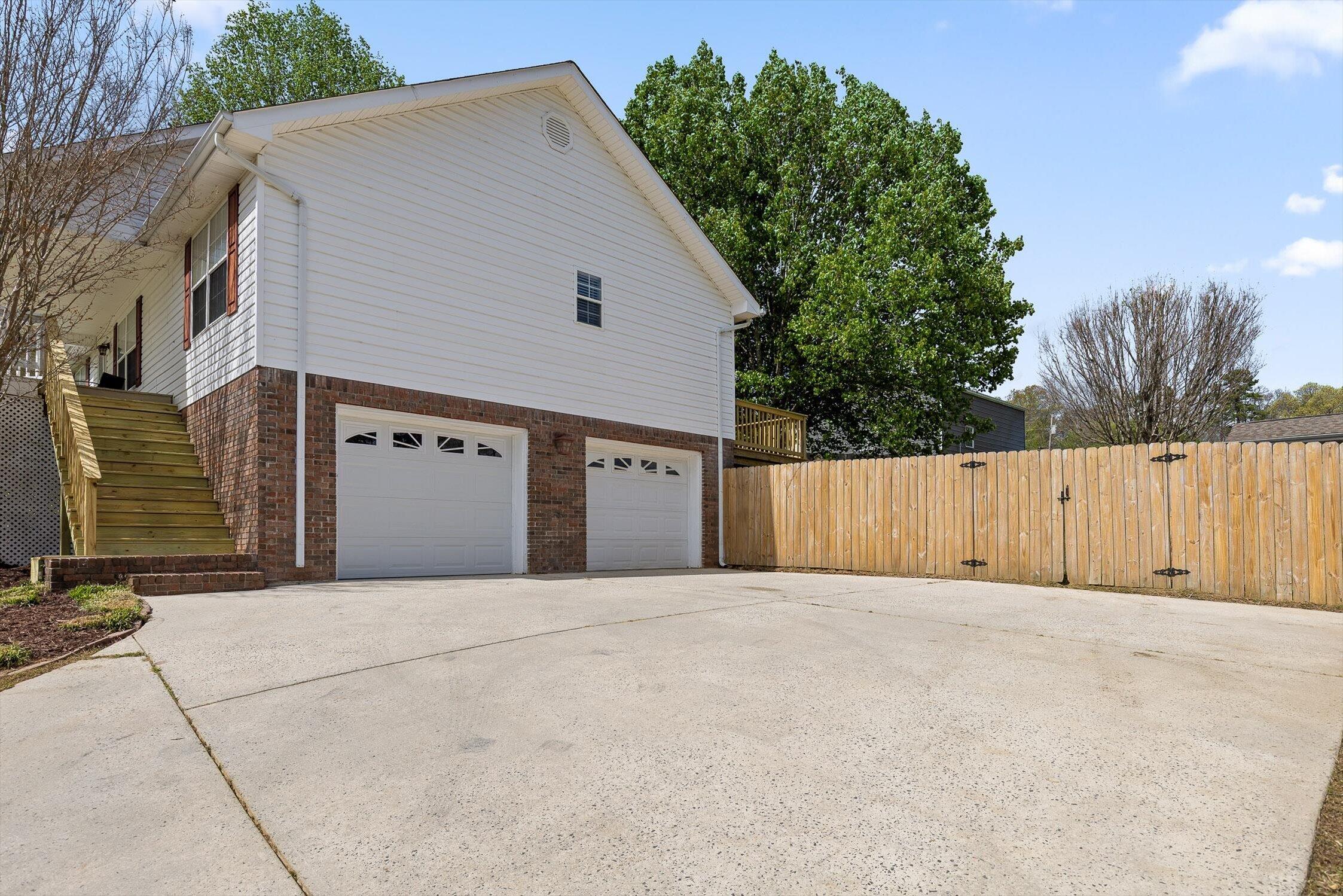 1453 Oldaker View Lane