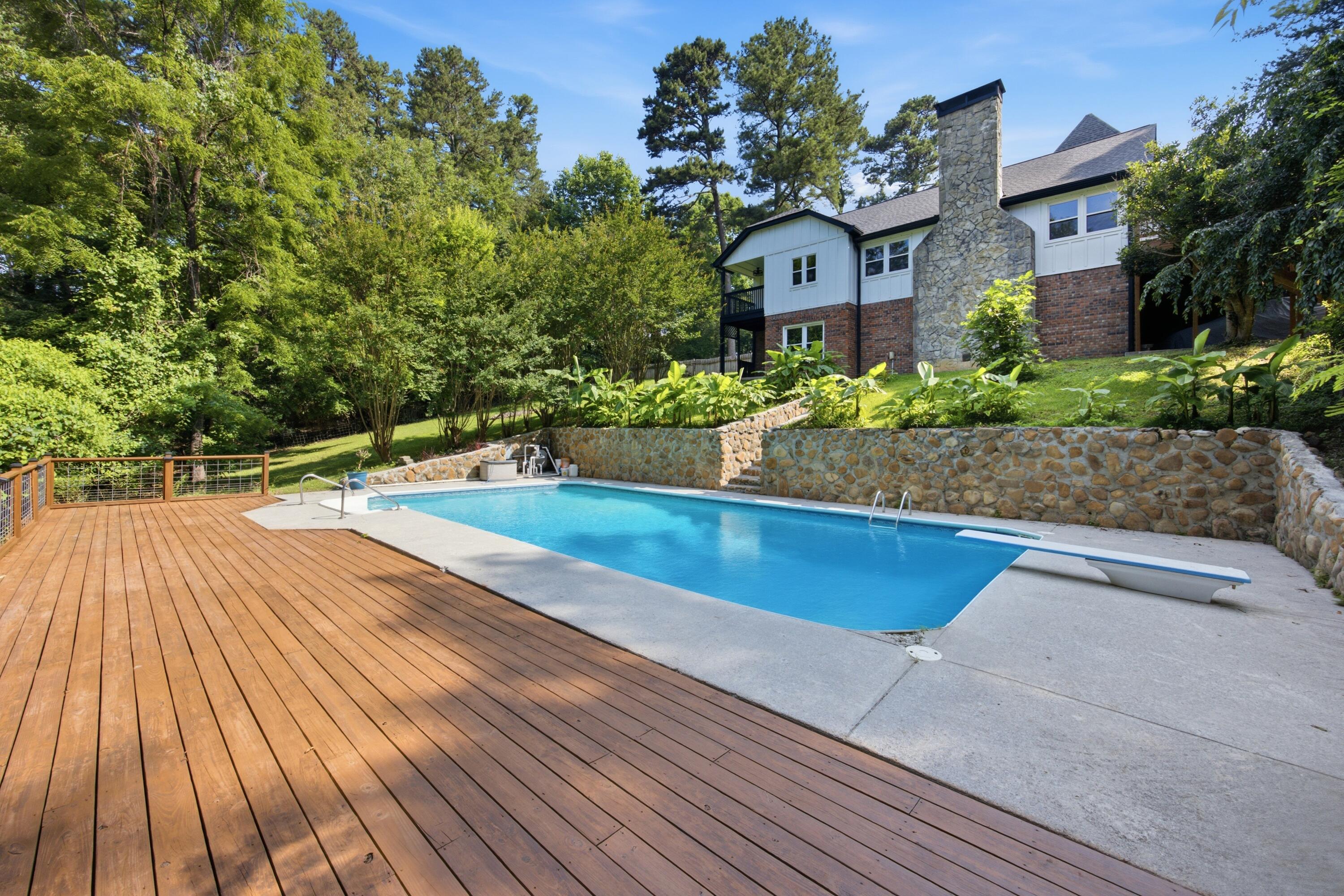3591 Kings Road