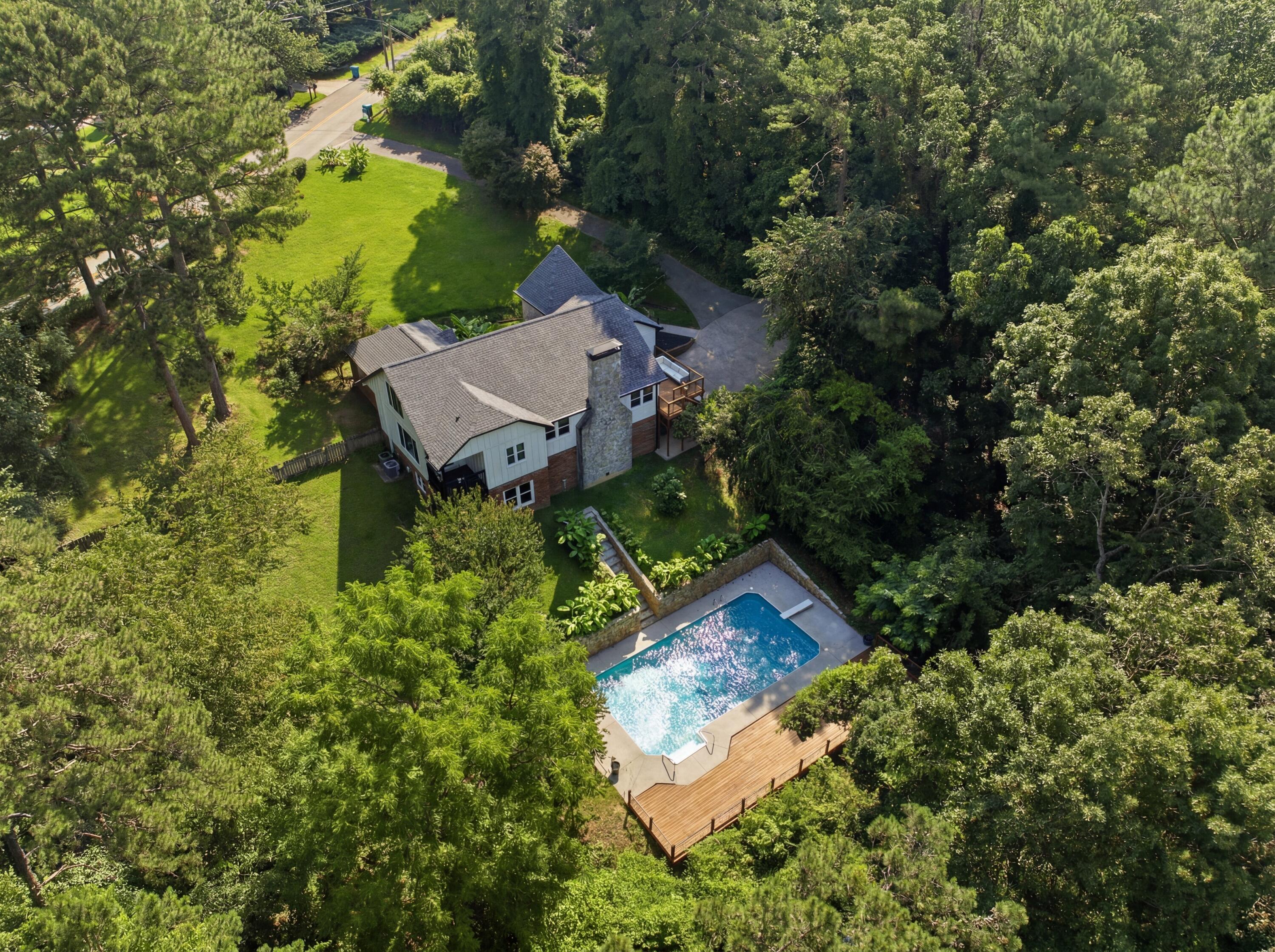3591 Kings Road