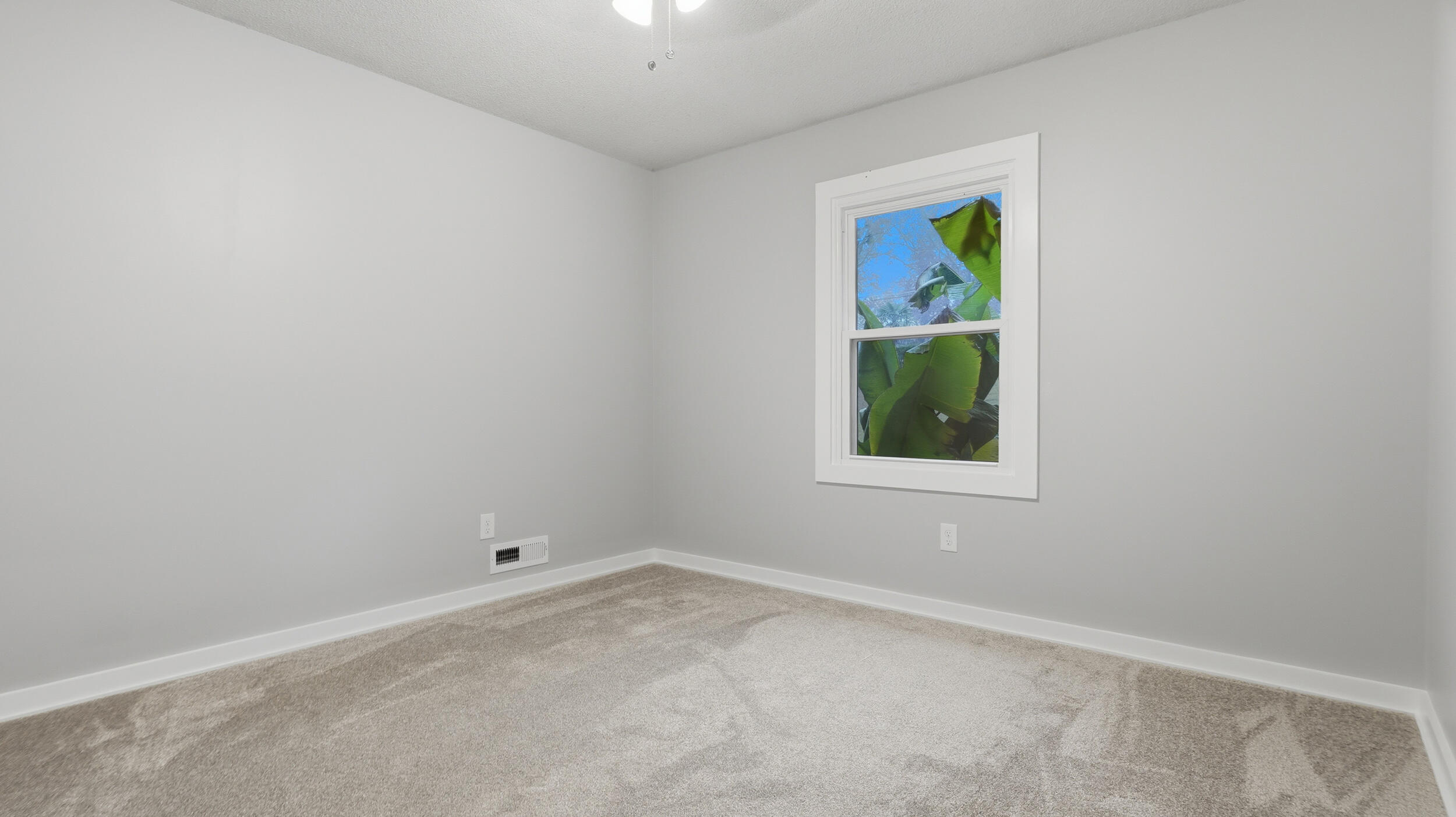 3591 Kings Road