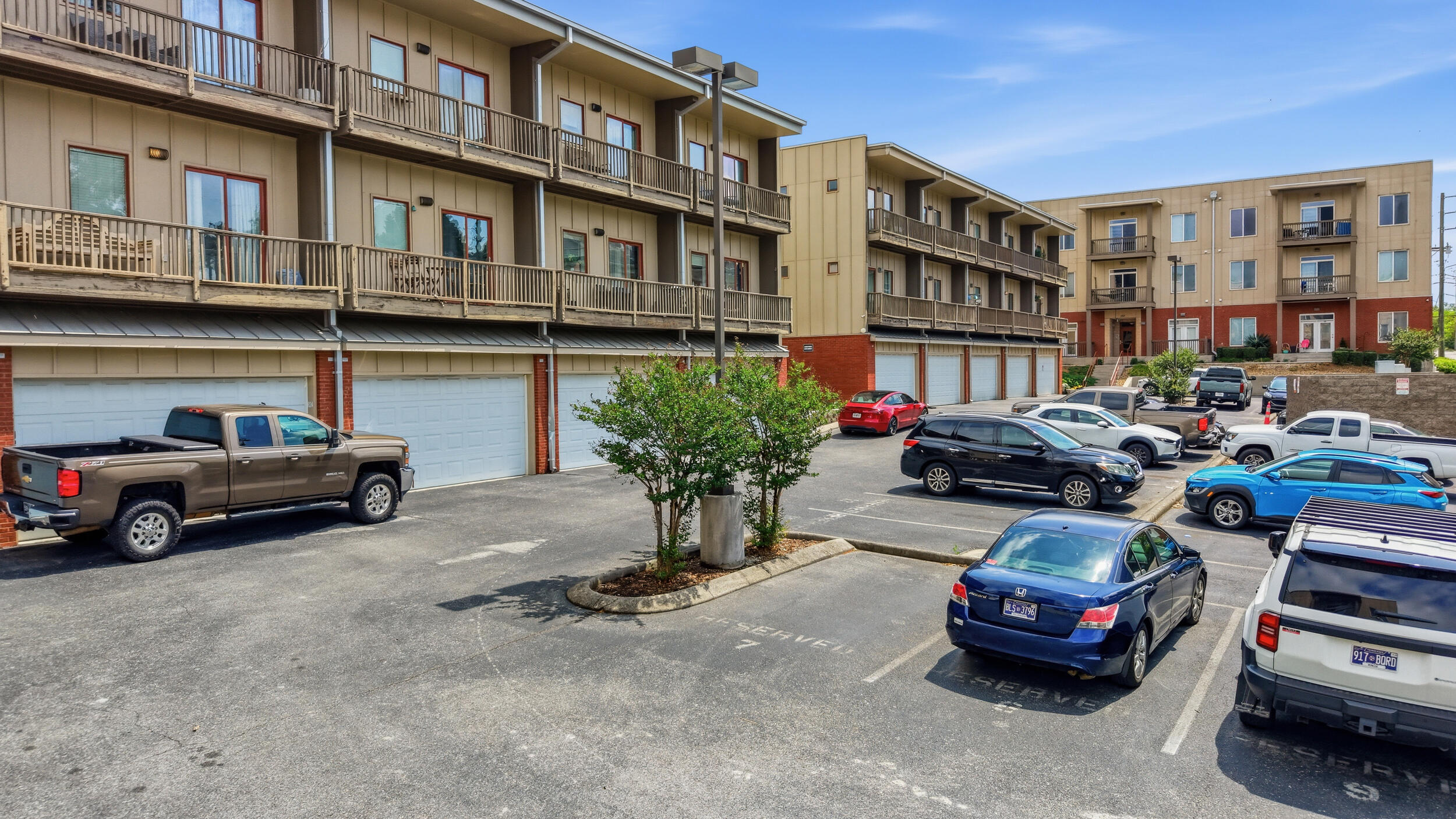817 Flynn Street, 304
