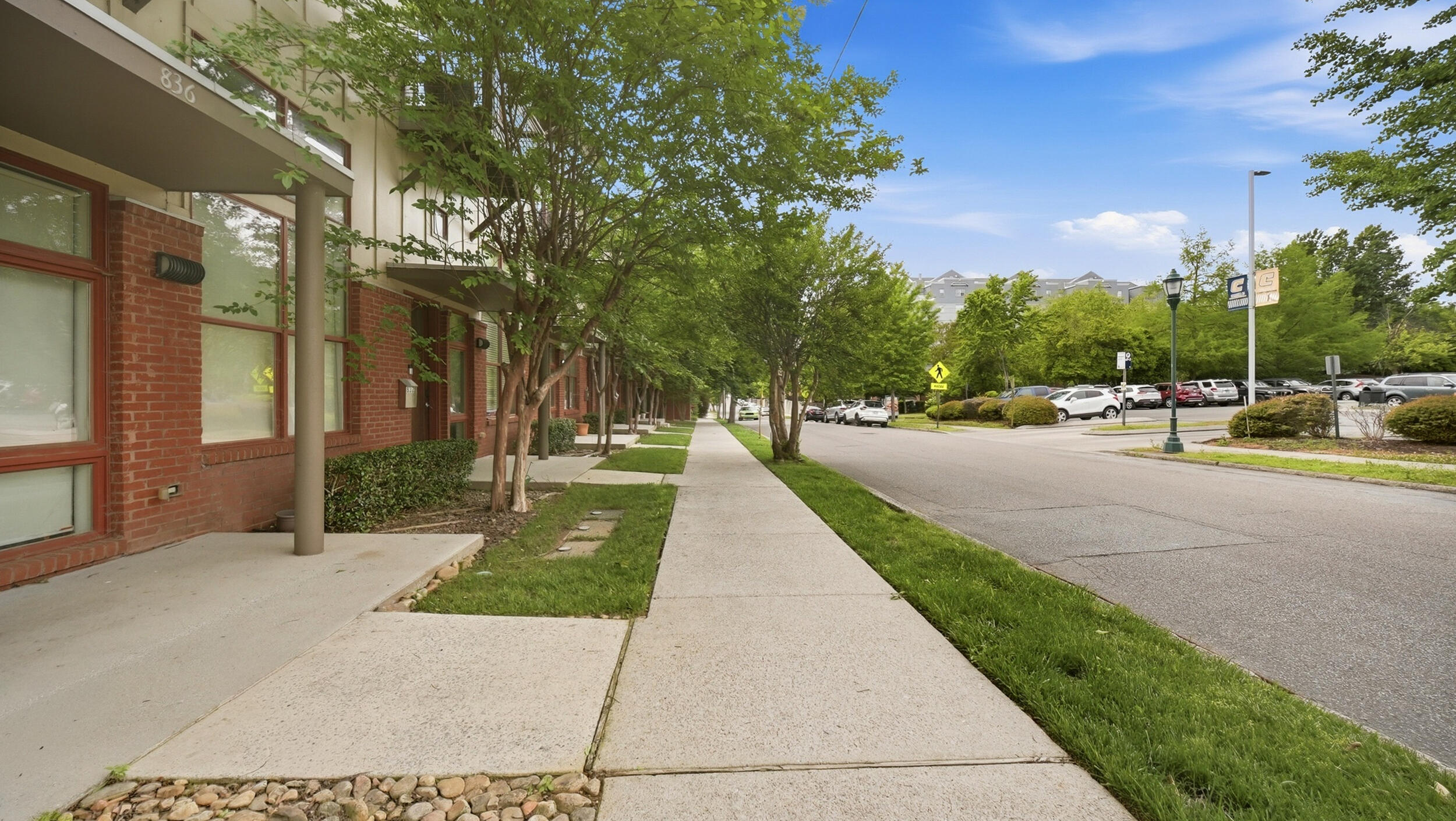 817 Flynn Street, 304