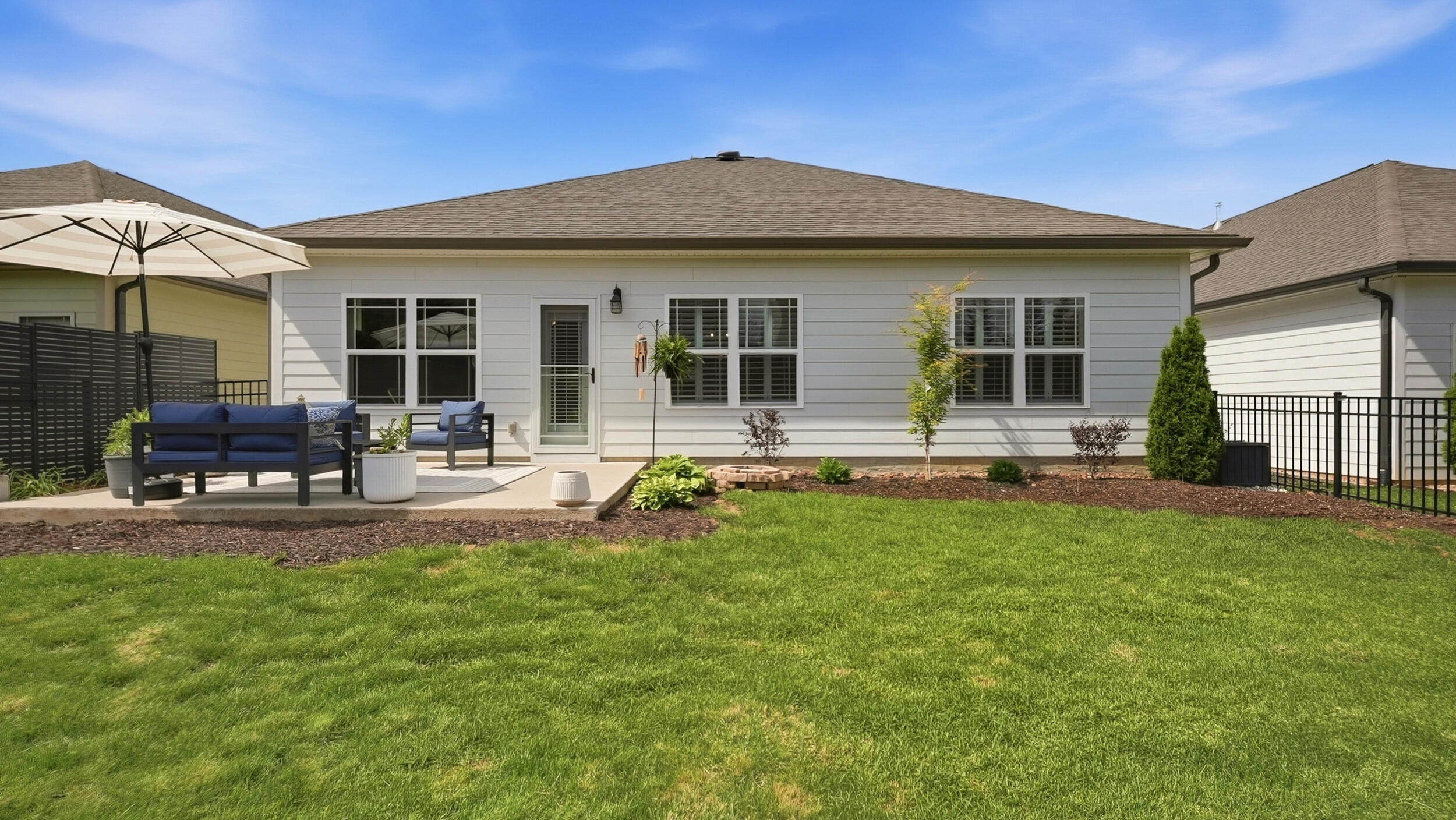 5168 Meadowbend Drive NE