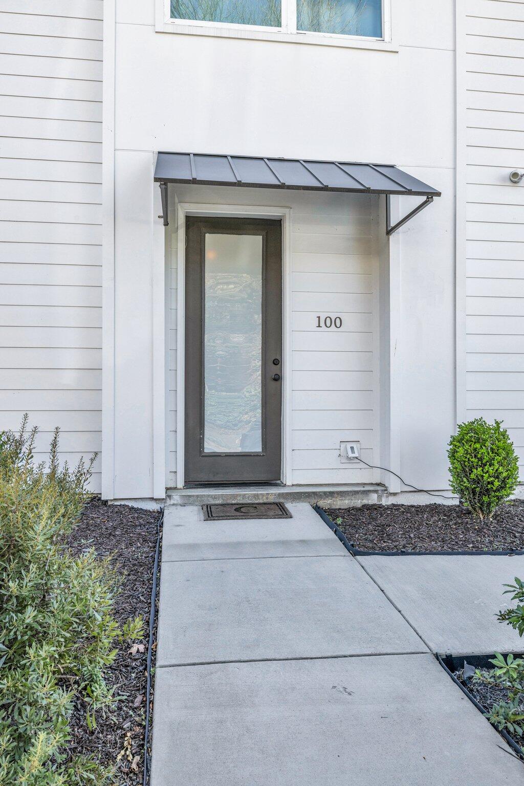 1500 +1502 E 13th Street