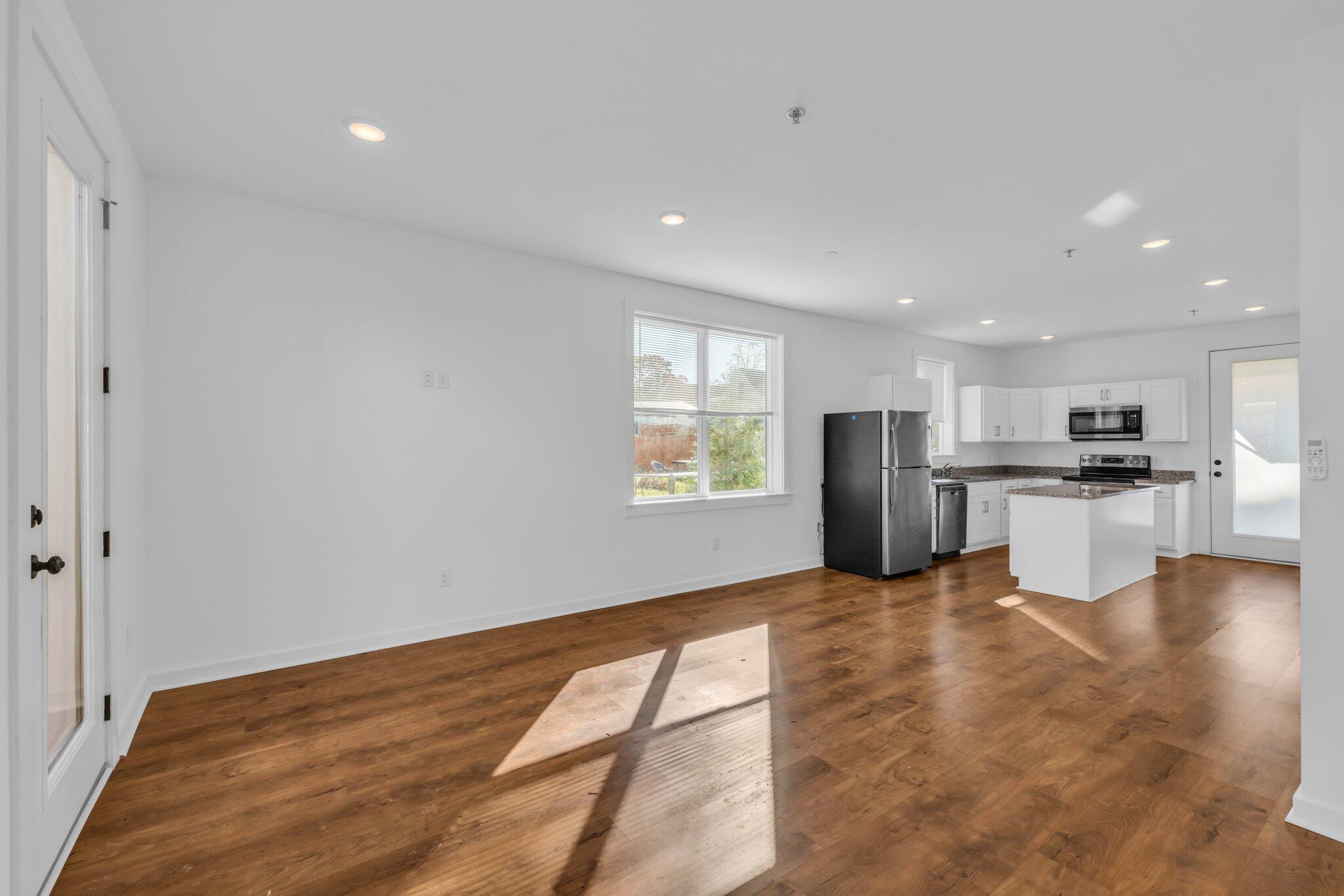 1500 +1502 E 13th Street